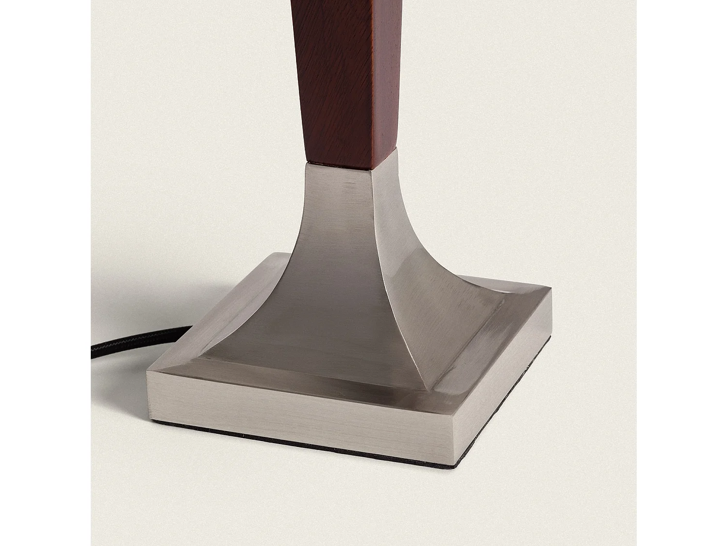 Lampe à Poser Bois et Métal Lizza Piramis Blanc