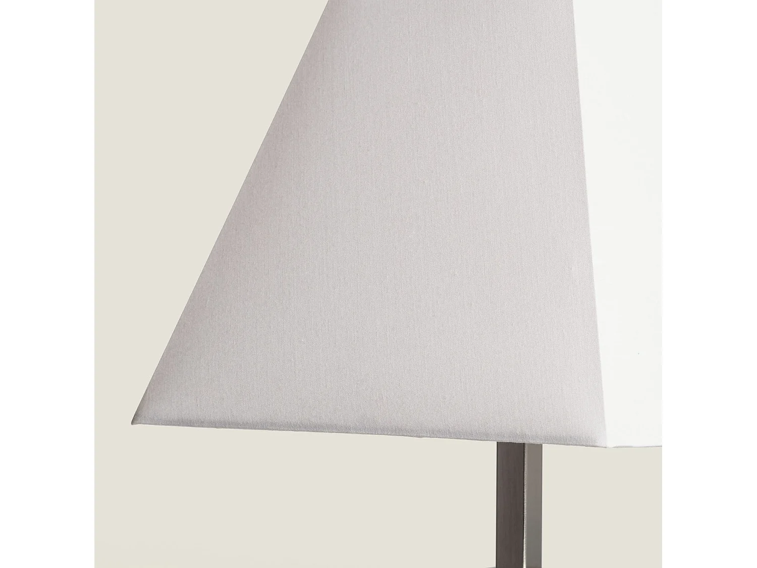 Lampe à Poser Bois et Métal Lizza Piramis Blanc