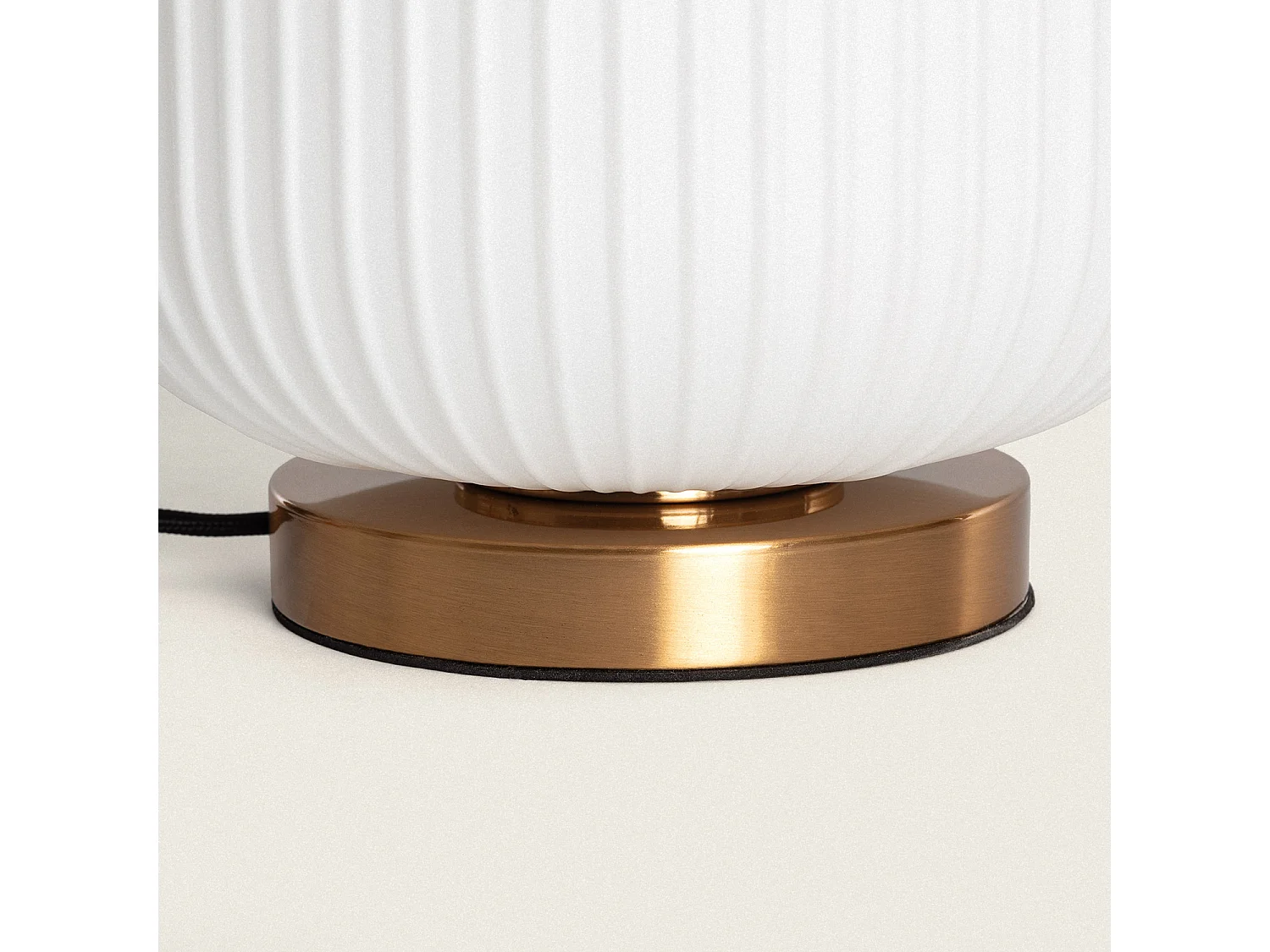 Lampada da Tavolo Metallo e Vetro Beca Ambra