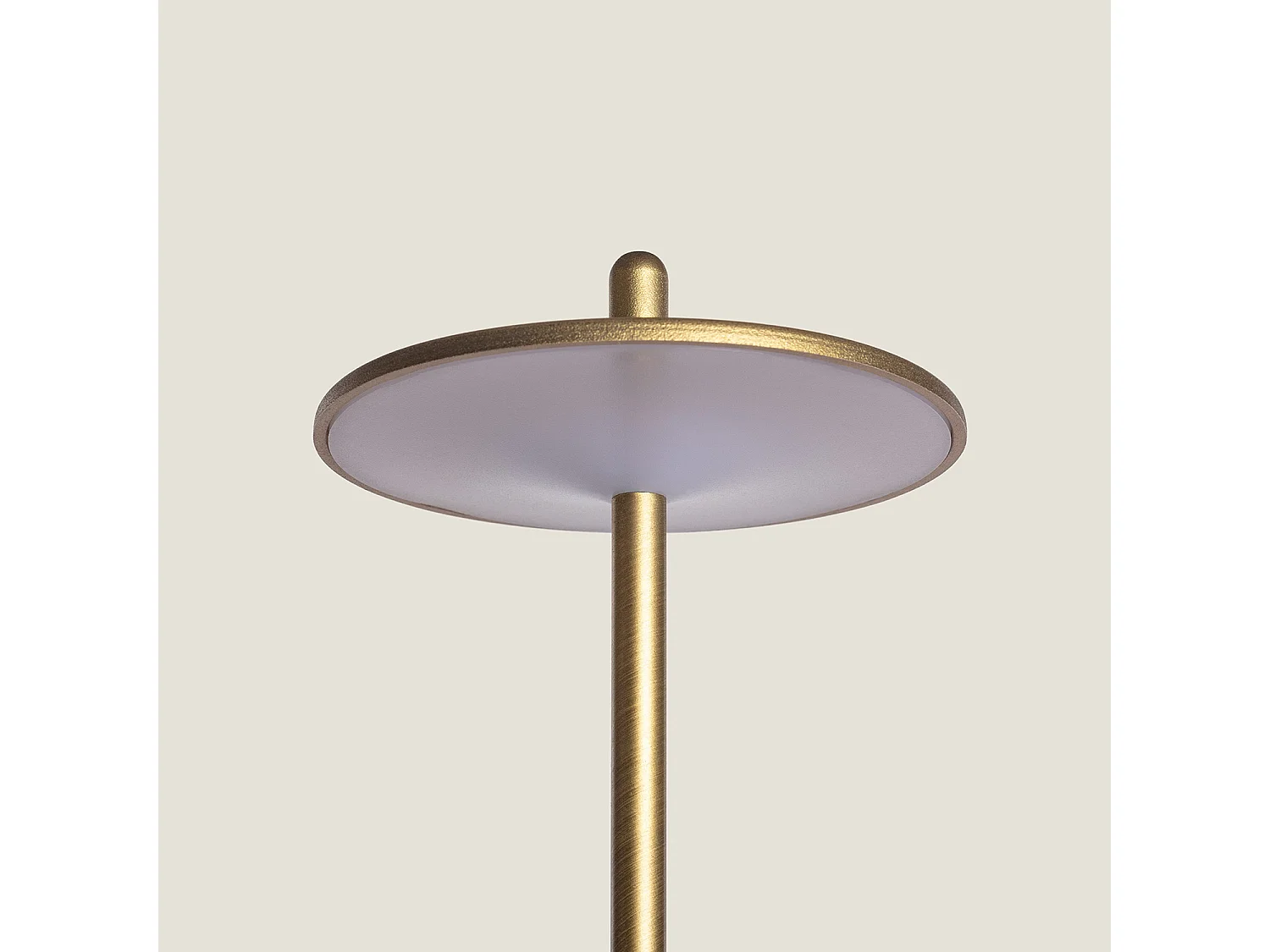 Lámpara de Mesa LED Portátil para Exterior Metal con Batería Recargable Milevani Latón