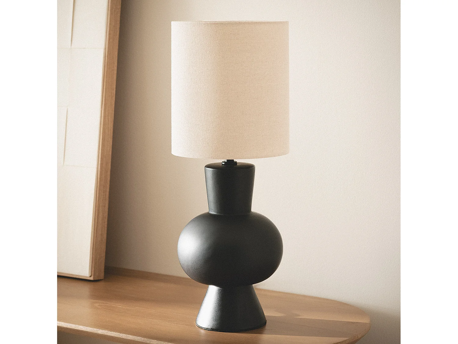 Lámpara de Mesa Cerámica y Lino Amabel