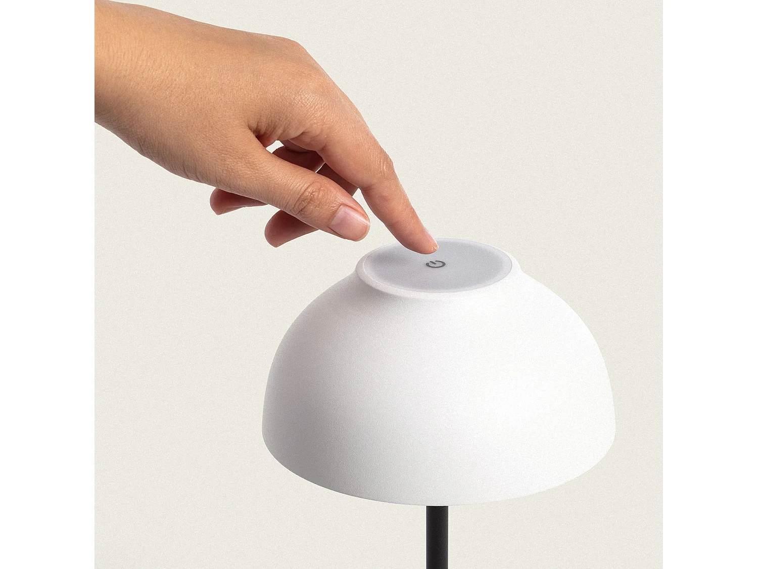 Lampe à Poser LED 3W Portable pour Extérieur avec Batterie USB Rechargable Carlo Blanc / Noir