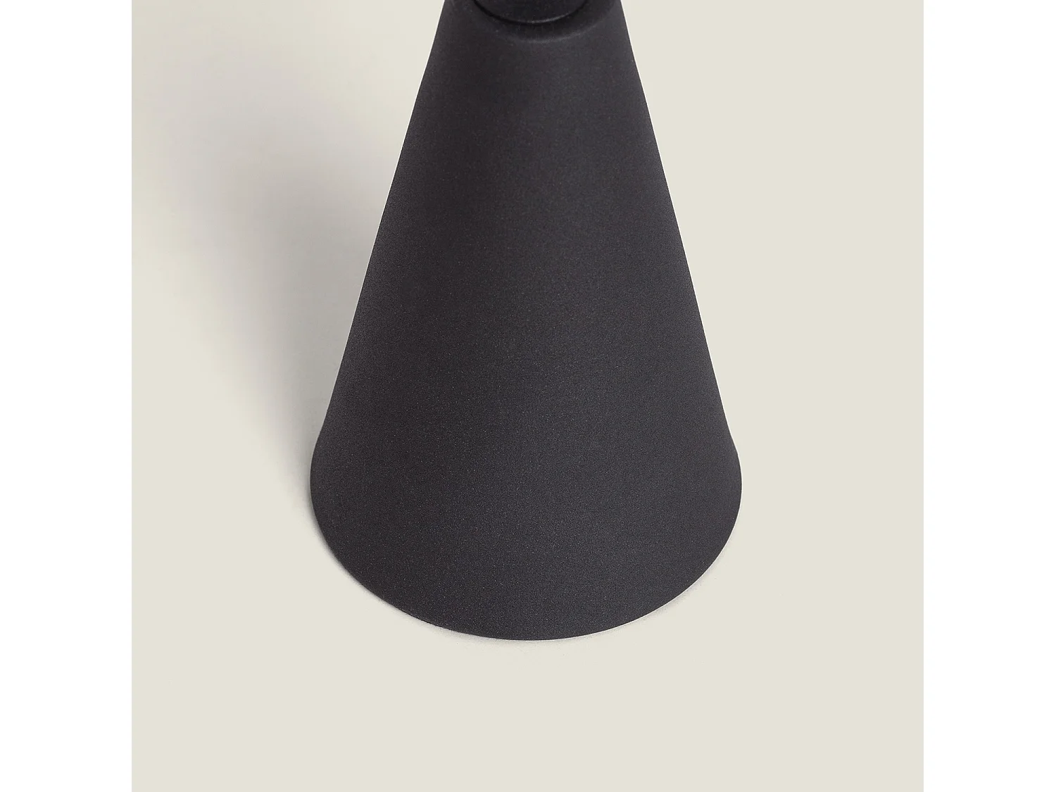 Lampada da Tavolo LED Portatile 3W per Esterni Metallo con Batteria Ricaricabile Chamle Nero