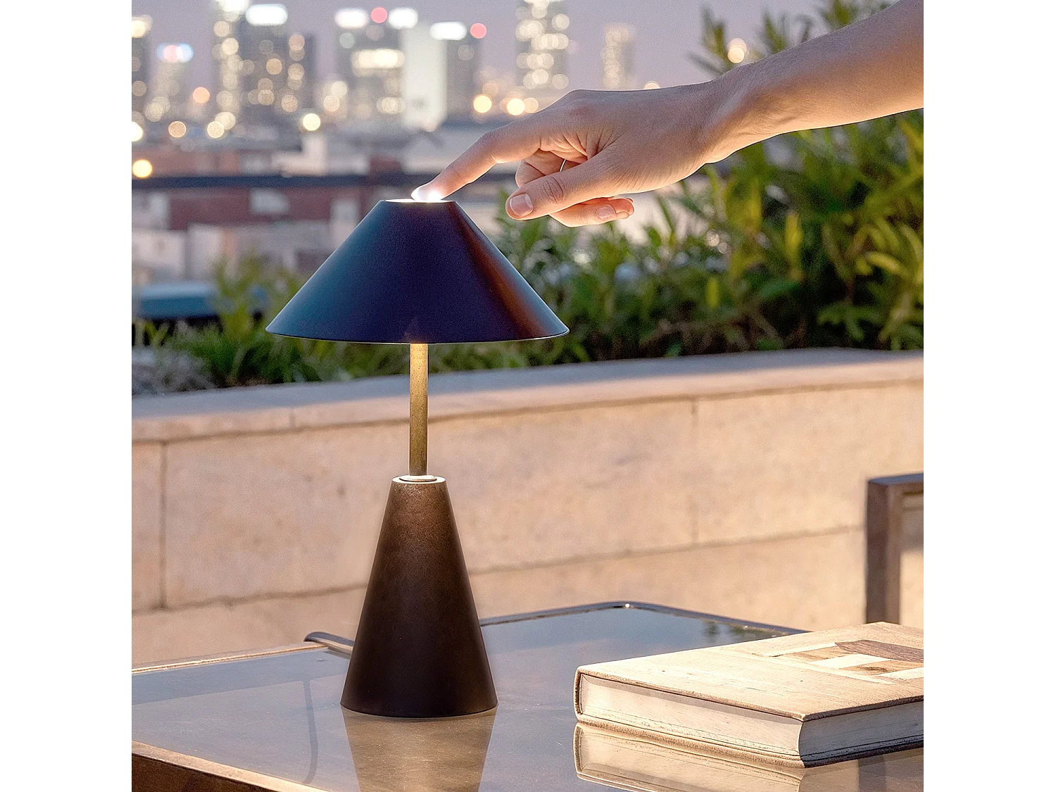 Lampada da Tavolo LED Portatile 3W per Esterni Metallo con Batteria Ricaricabile Chamle Nero