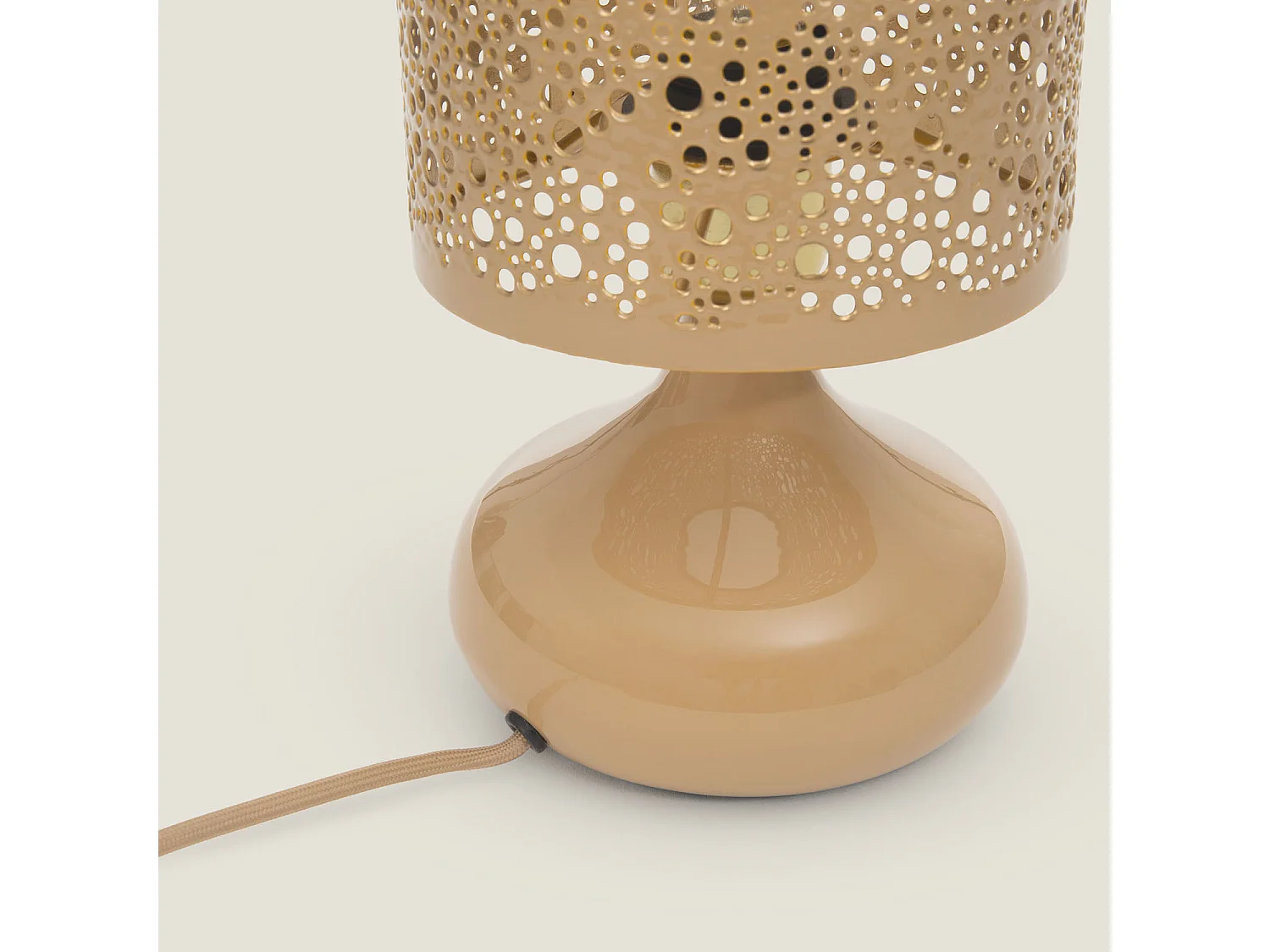 Lámpara de Mesa Metal Harish Beige