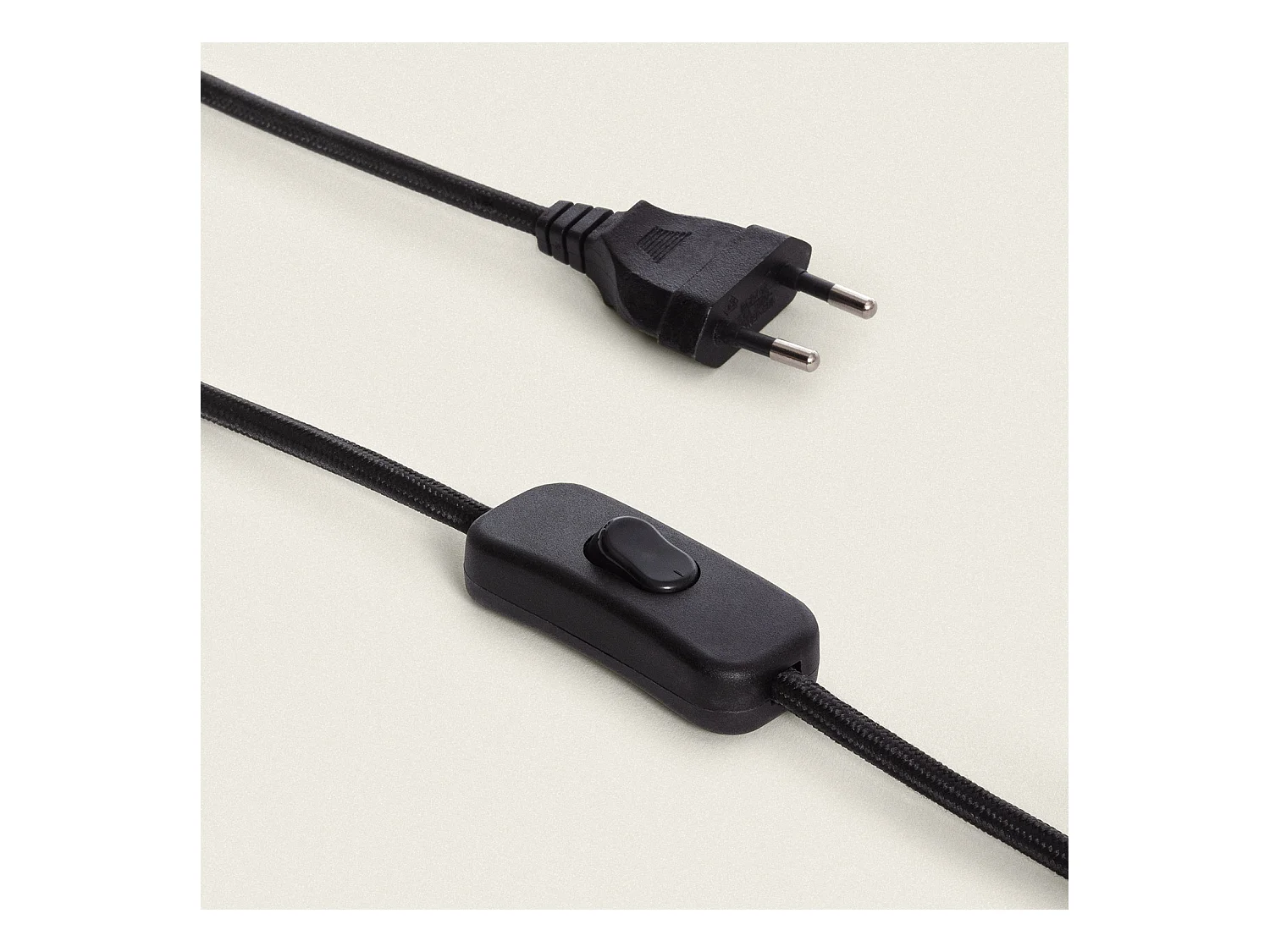 Lámpara de Mesa Metal Aleya Negro