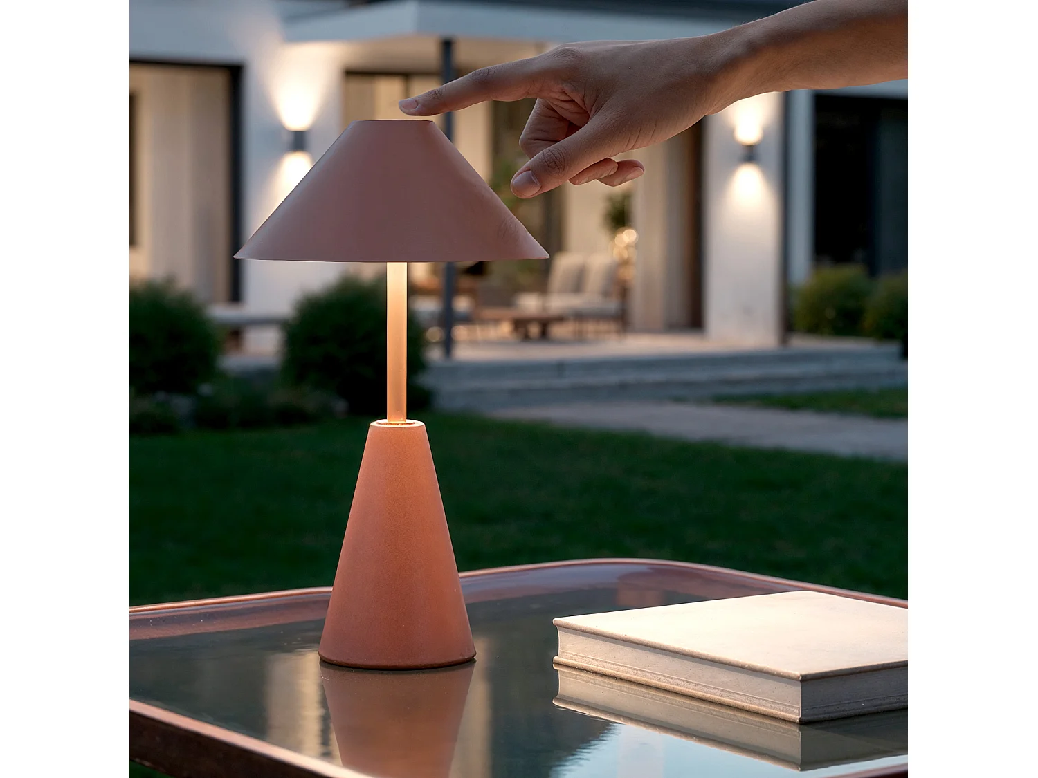 Lampada da Tavolo LED Portatile 3W per Esterni Metallo con Batteria Ricaricabile Chamle Marrone