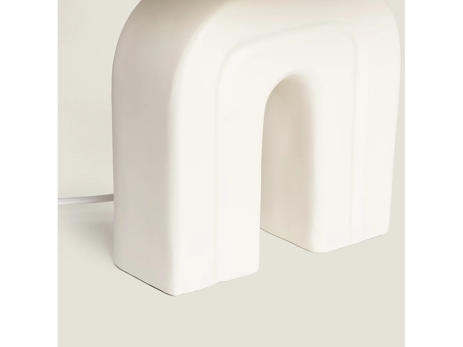 Lampe à Poser Résine et Lin Cira Blanc Gardénia