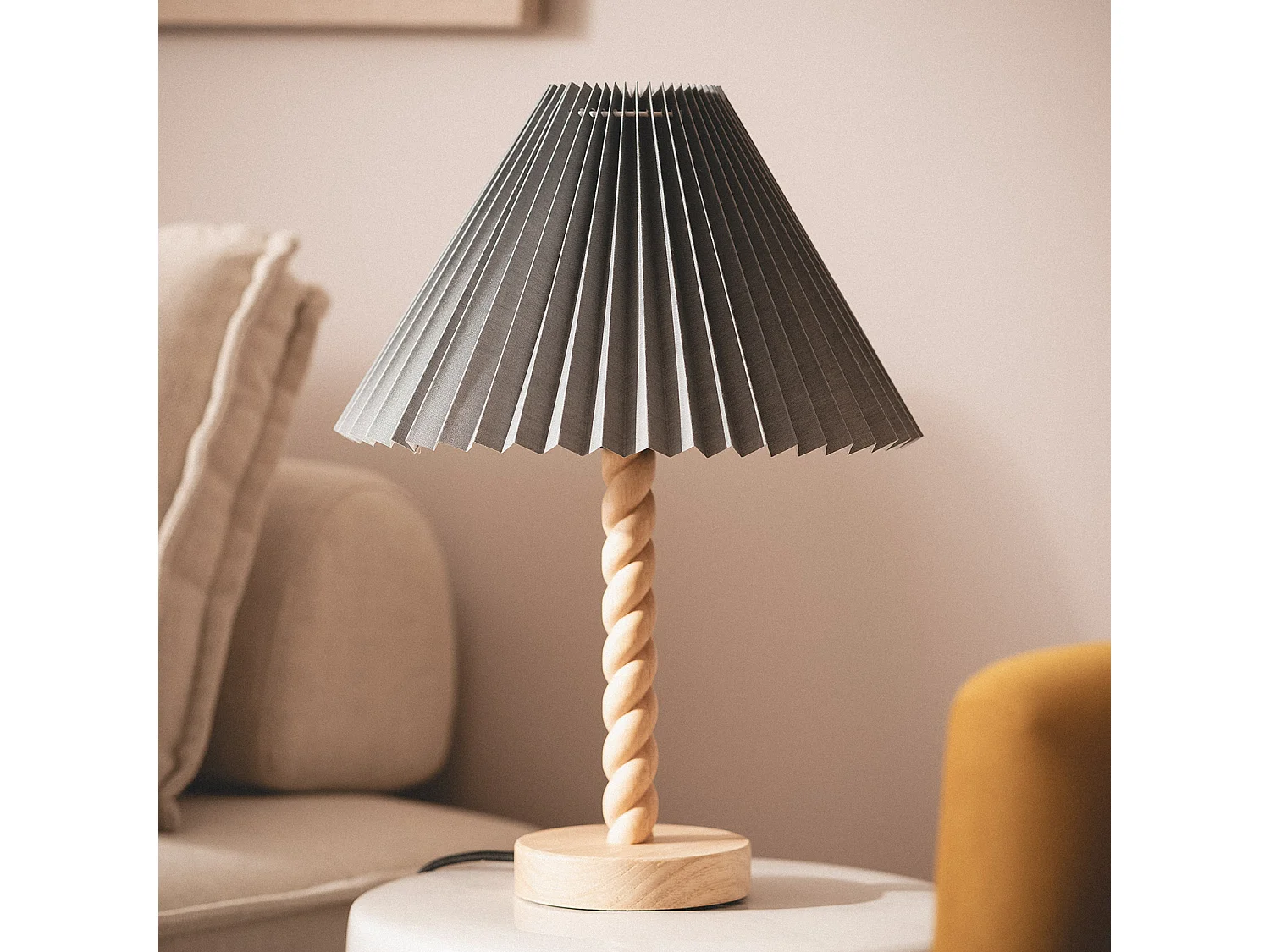 Lampada da Tavolo Legno Moorea Grigio