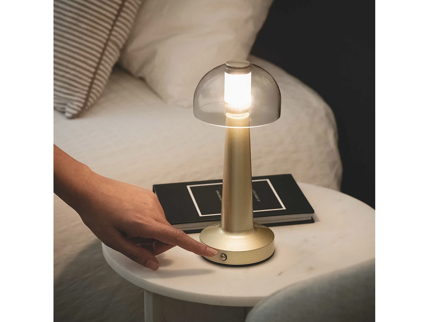 Lampe à Poser LED Portable avec Batterie USB Rechargeable Orsha Noir