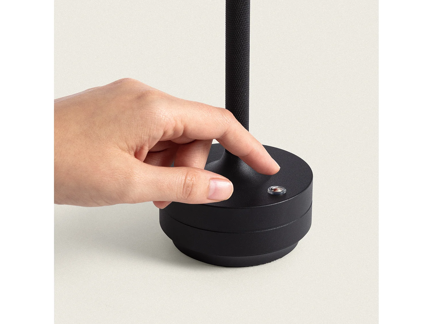 Lampe à Poser LED Portable avec Batterie USB Rechargeable Métal Astrid Noir