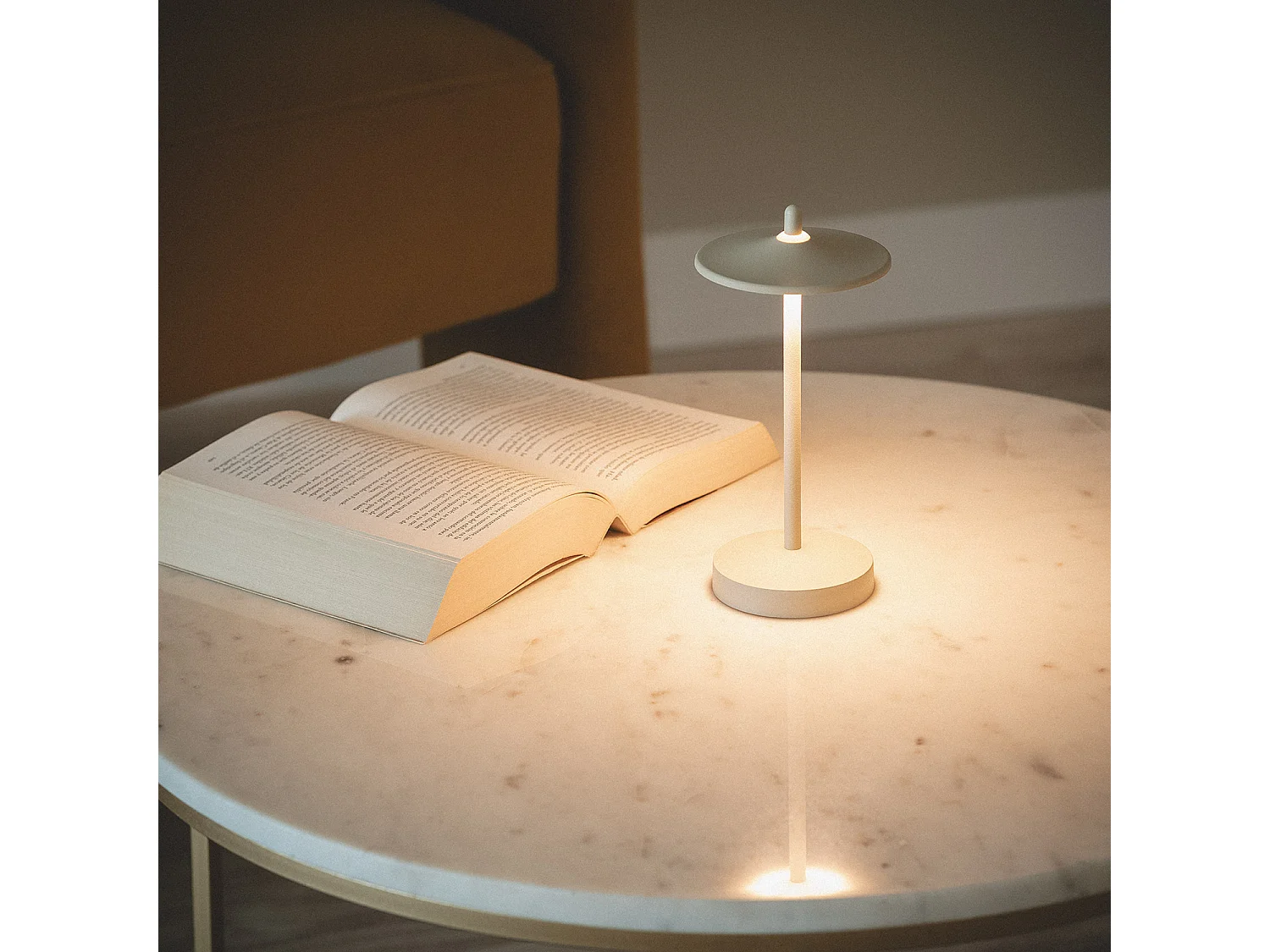 Lampe à Poser LED Portable Extérieure Métal avec Batterie Rechargeable Milevani Beige