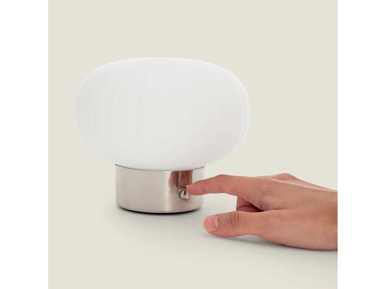 Lámpara de Mesa LED Metal Portátil Exterior con Batería USB Recargable Aluzna Níquel