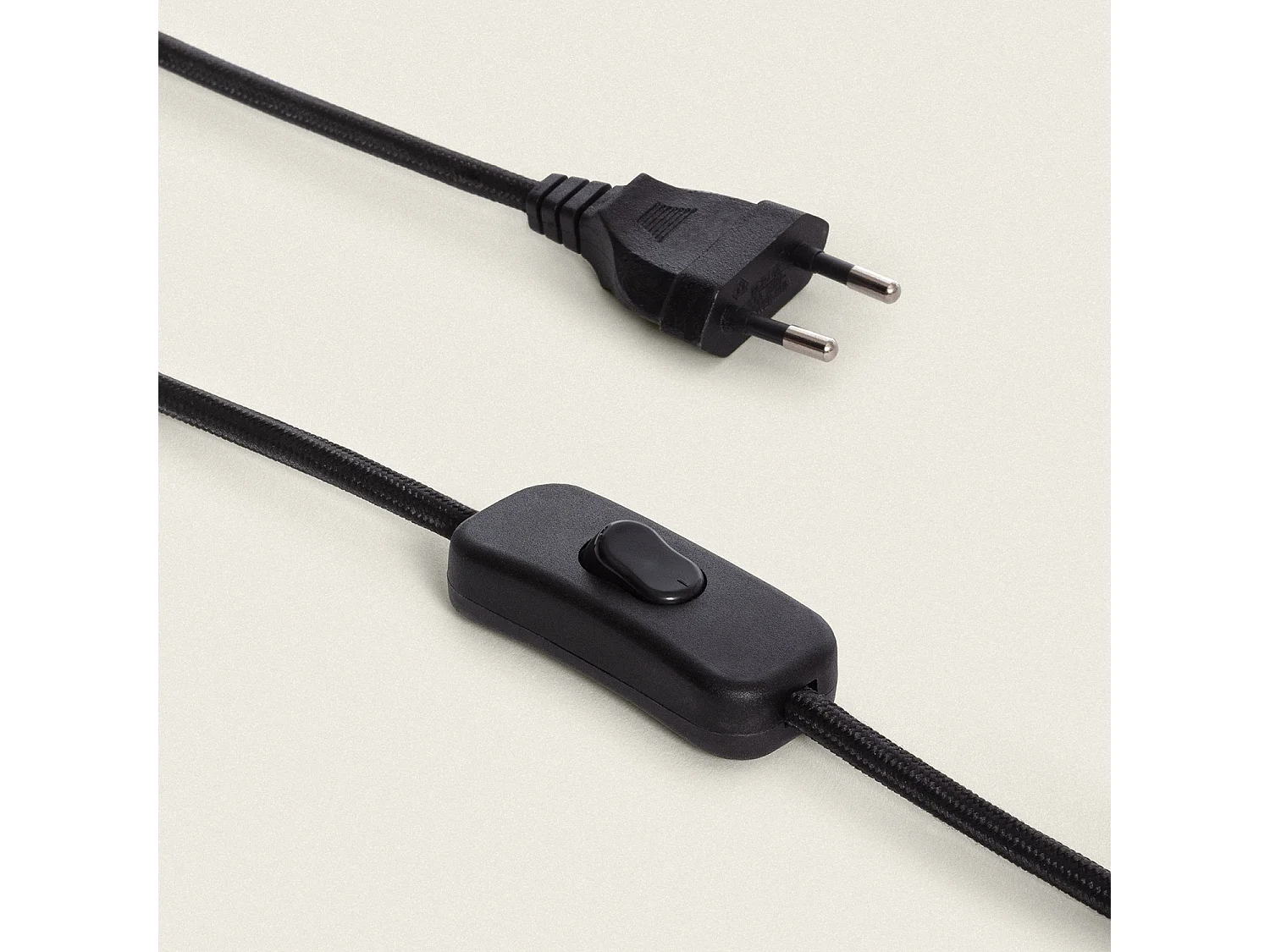 Lámpara de Mesa Madera Raisa Negro