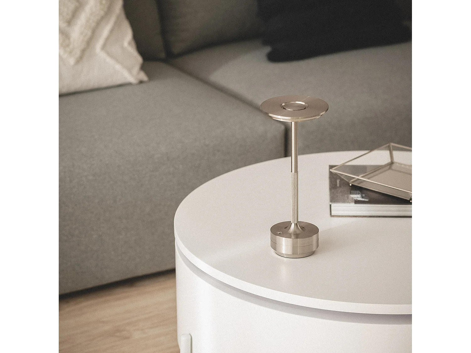 Lámpara de Mesa LED Portátil Metal con Batería USB Recargable Astrid Plateado