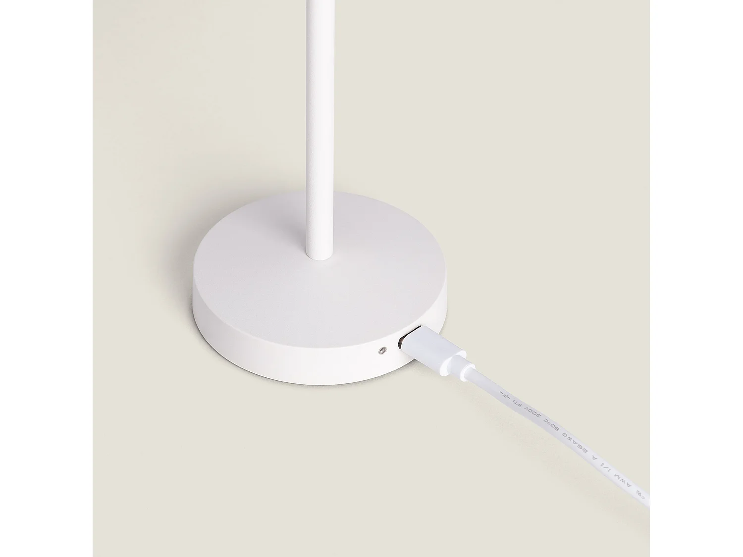 Lampe à Poser LED Portable Extérieure Métal avec Batterie Rechargeable Milevani Blanc