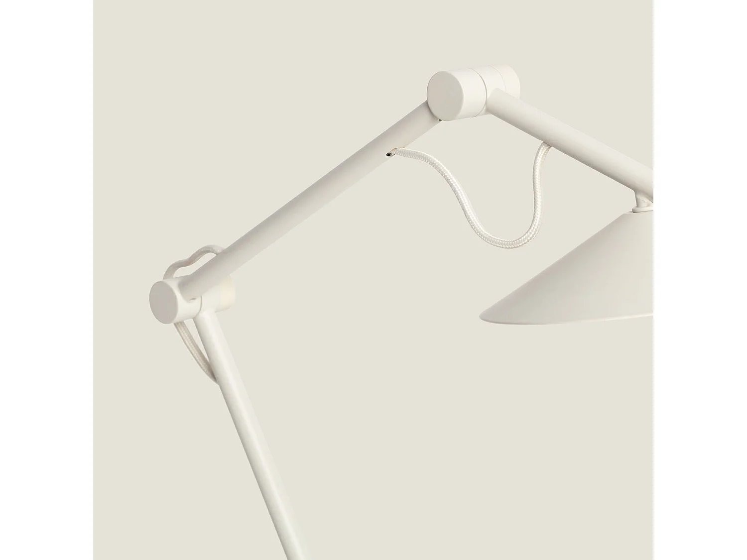 Lampe à Poser LED 8W Métal Evian Blanc cassé