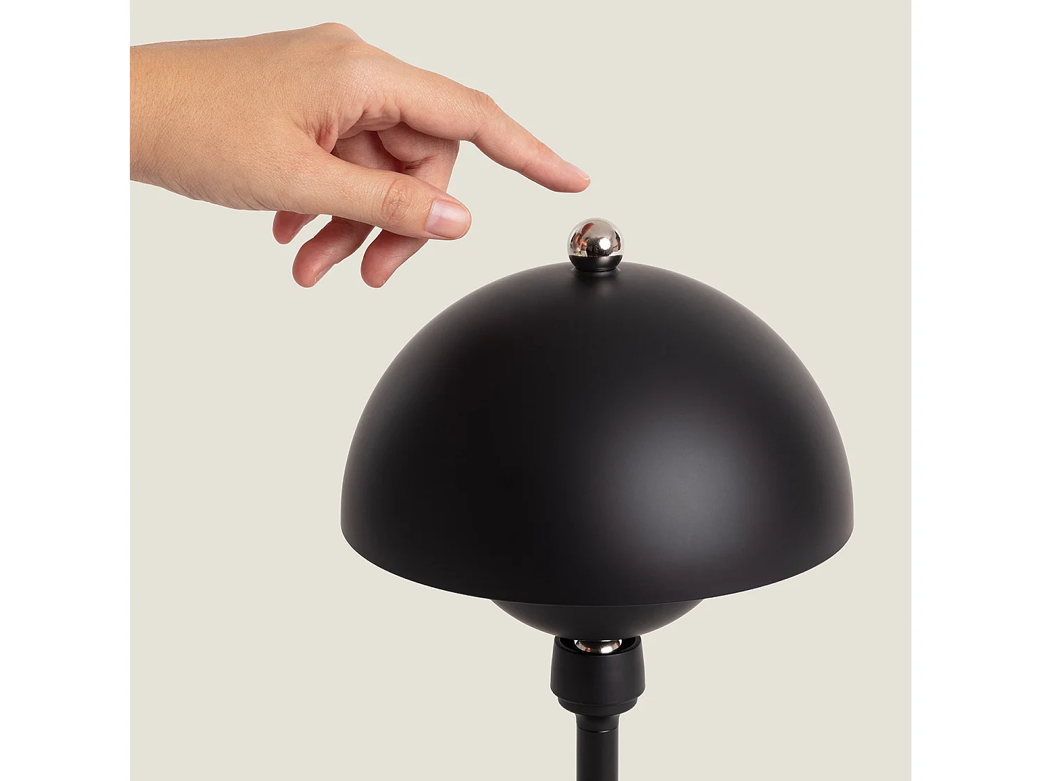 Lampe à Poser LED 5W Portable avec Batterie USB Rechargeable Pauna Noir