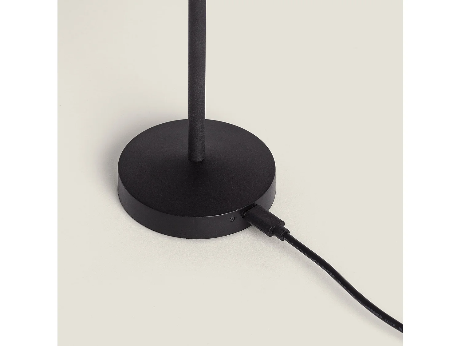 Lampe à Poser LED Portable Extérieure Métal avec Batterie Rechargeable Milevani Noir