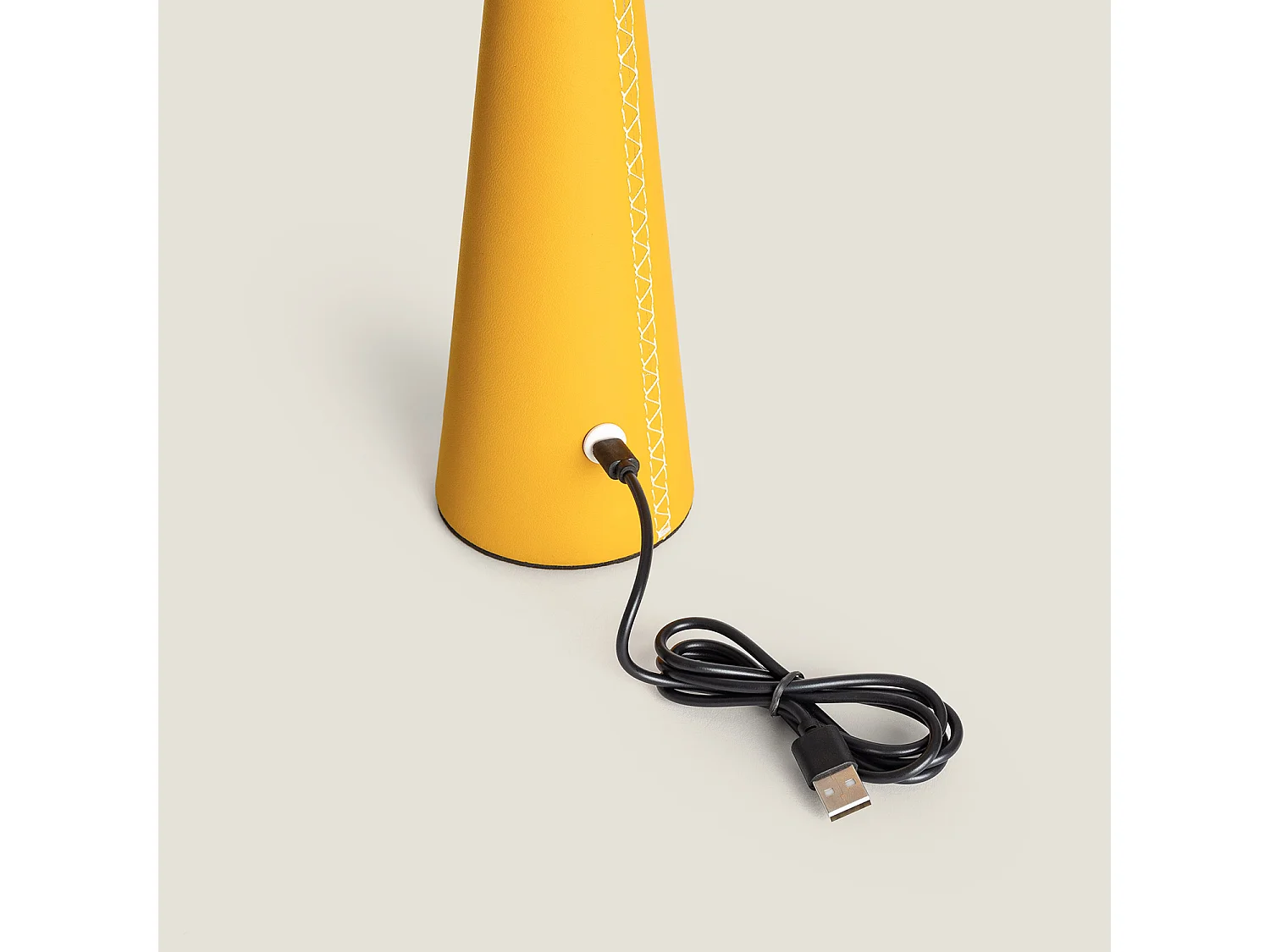Lampe à Poser LED Portable Cuir et Métal avec Batterie USB Rechargeable Tyu Tule Jaune