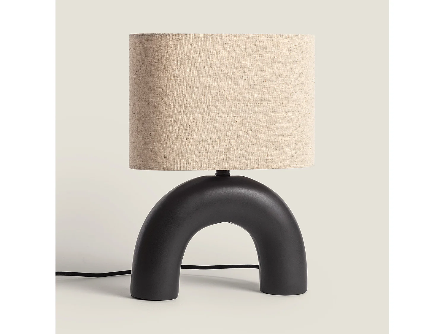 Lampada da Tavolo Ceramica e Tessuto Callie Nero