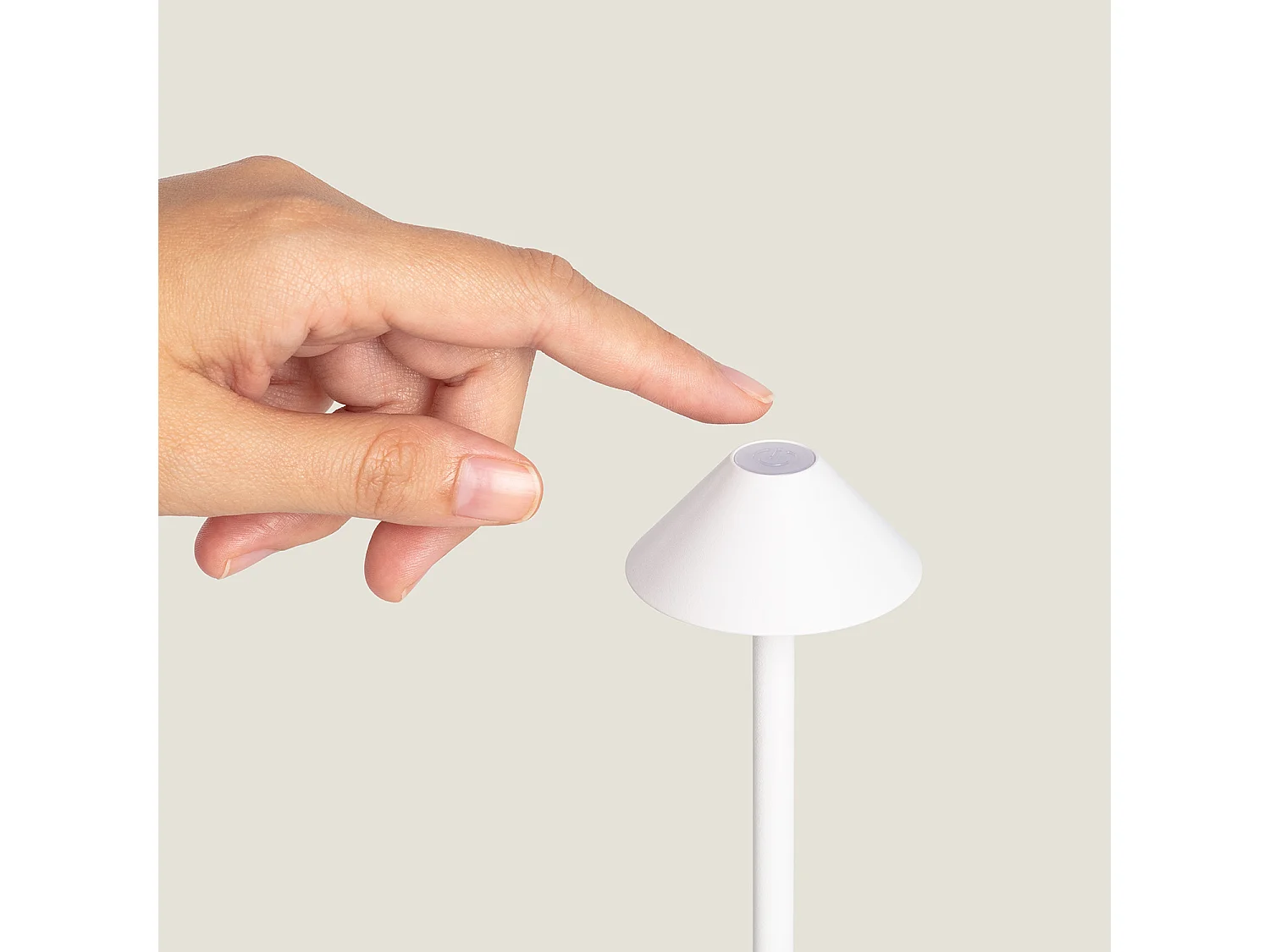 Lampe à Poser LED Portable Extérieure Métal avec Batterie Rechargeable Magatzi Blanc