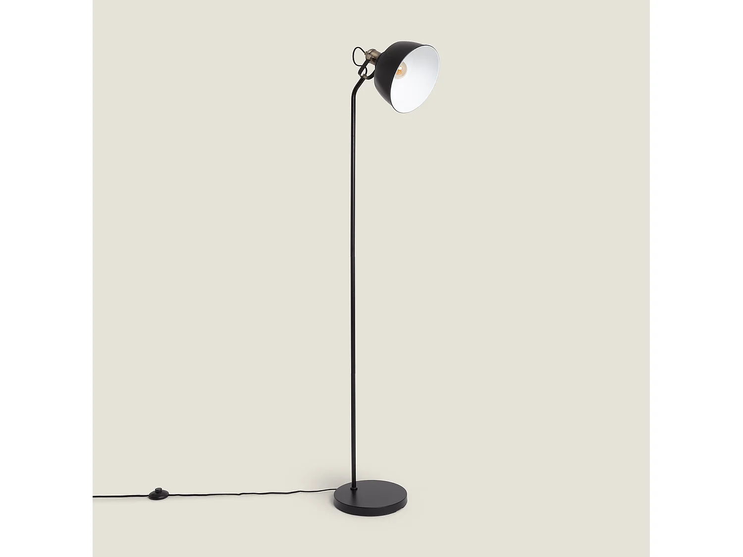 Lámpara de Pie Metal Luise Negro