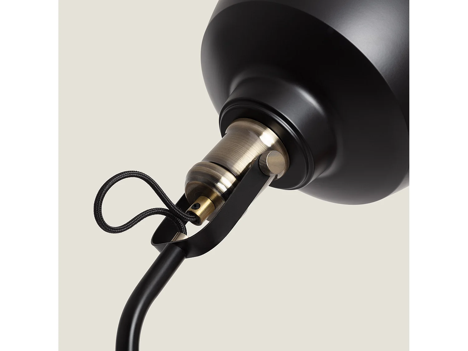 Lámpara de Pie Metal Luise Negro