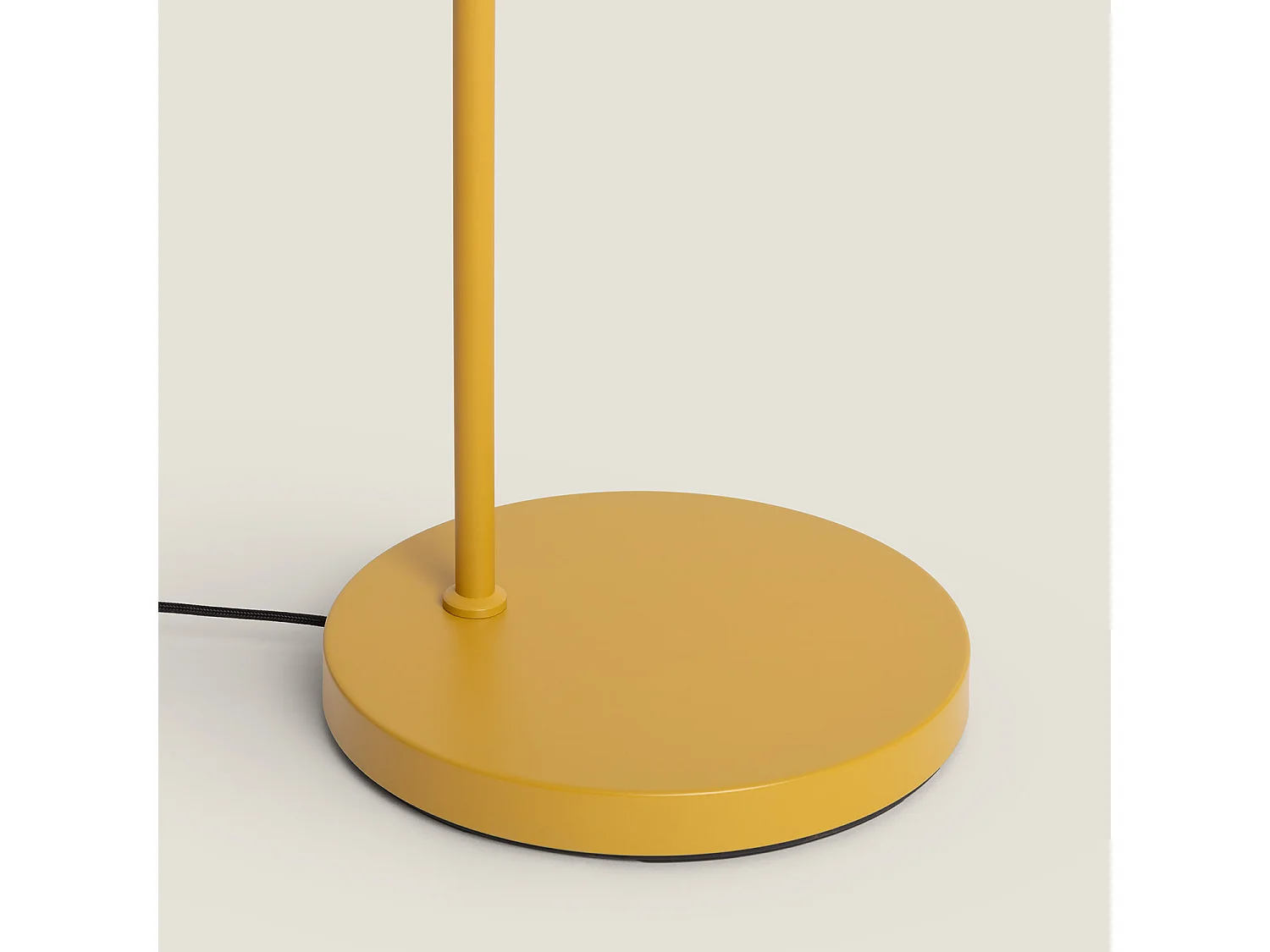 Lámpara de Pie Metal Luise Amarillo