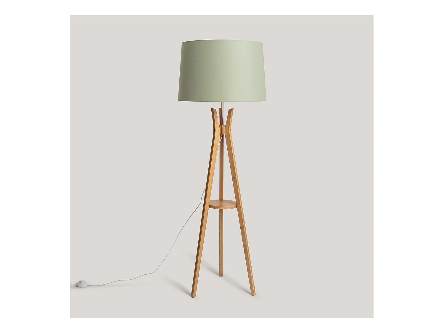 Lámpara de Pie Qaanso Verde Celadón