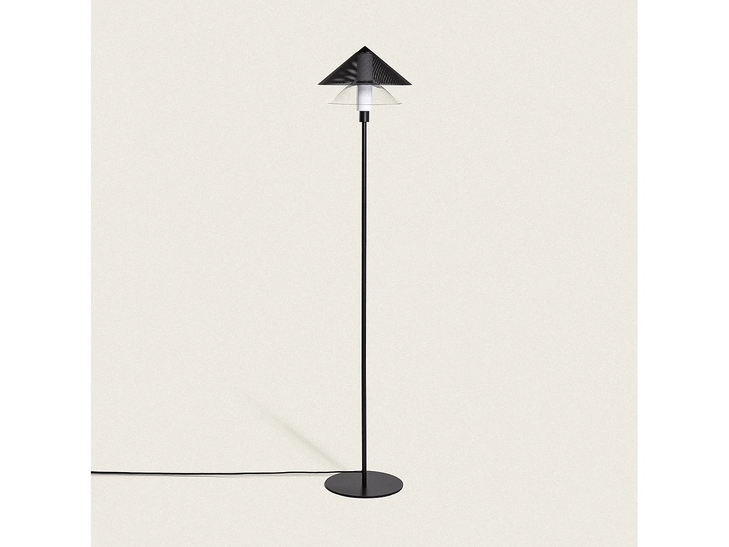 Lámpara de Pie Metal Hesper Negro