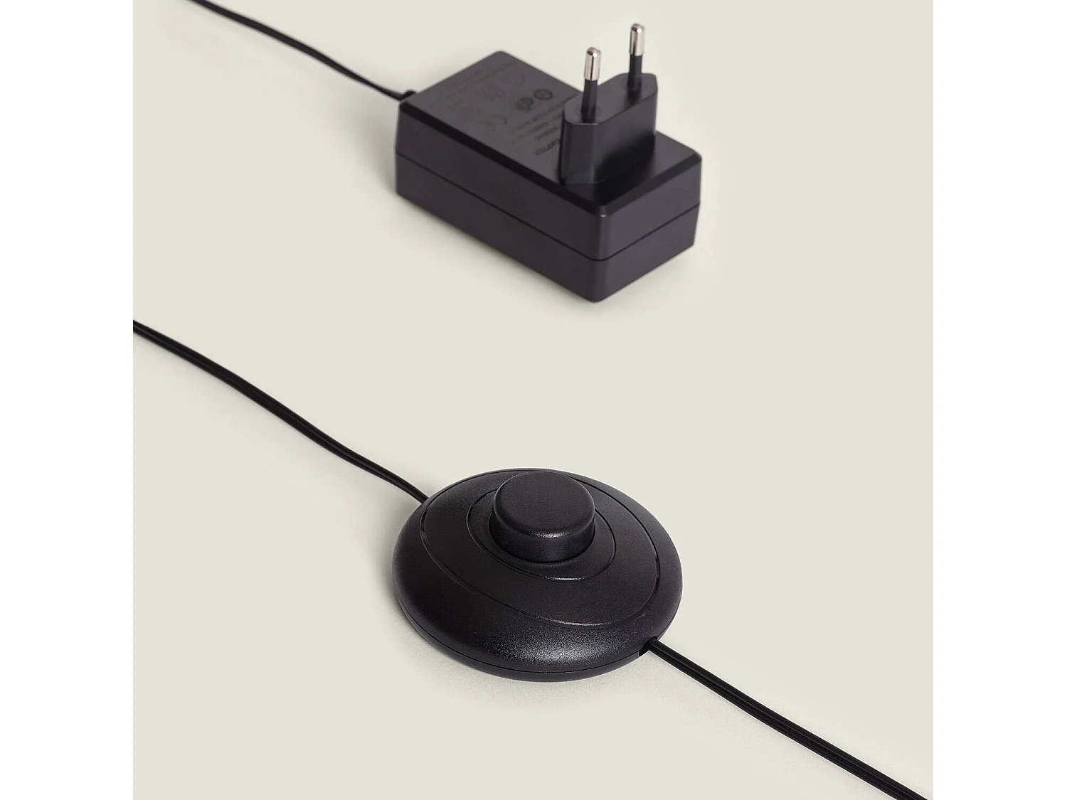 Lampada da Terra LED 27W Metallo Meghri Nero