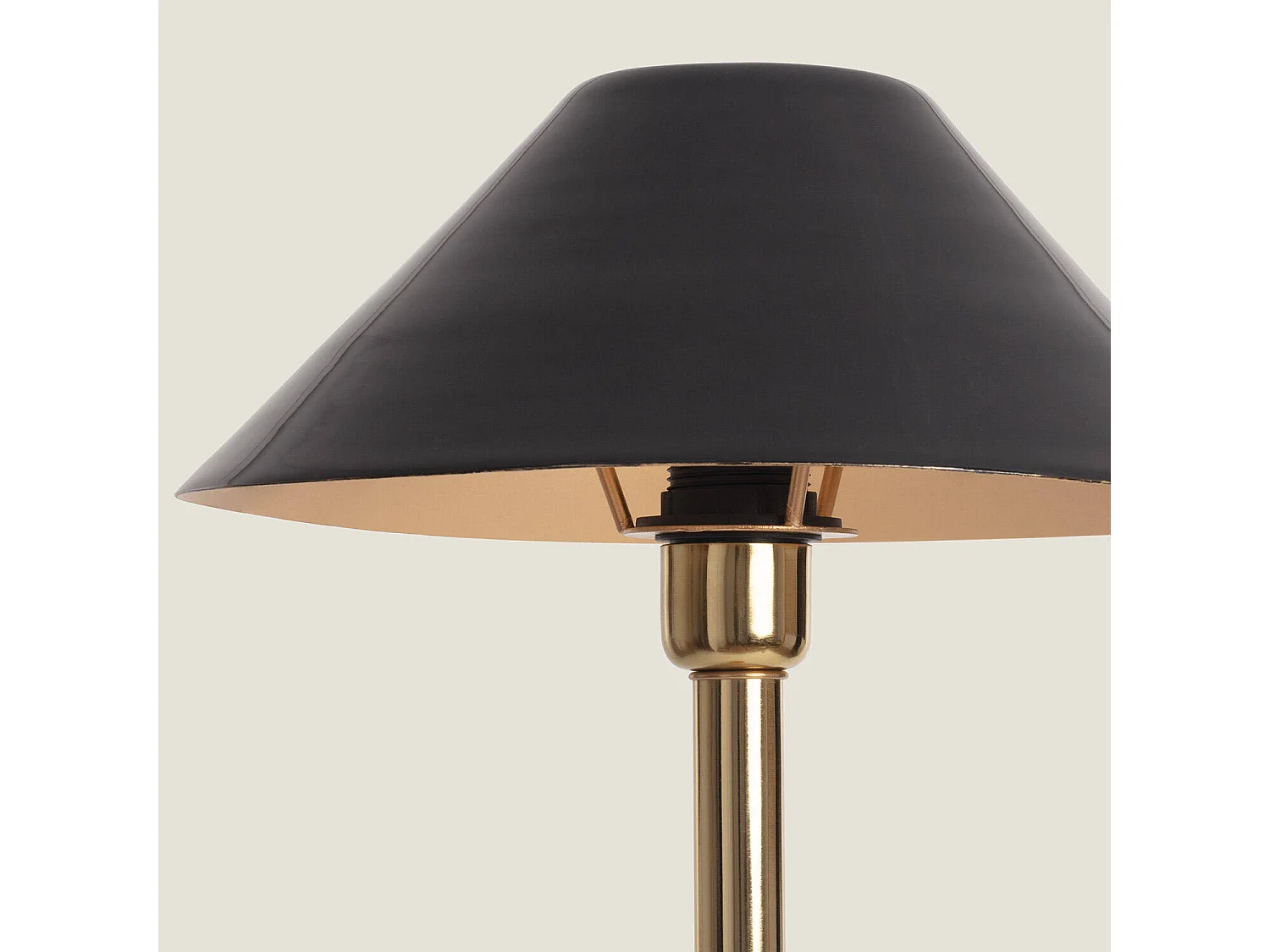 Lampada da Terra Metallo Brijesh Giallo