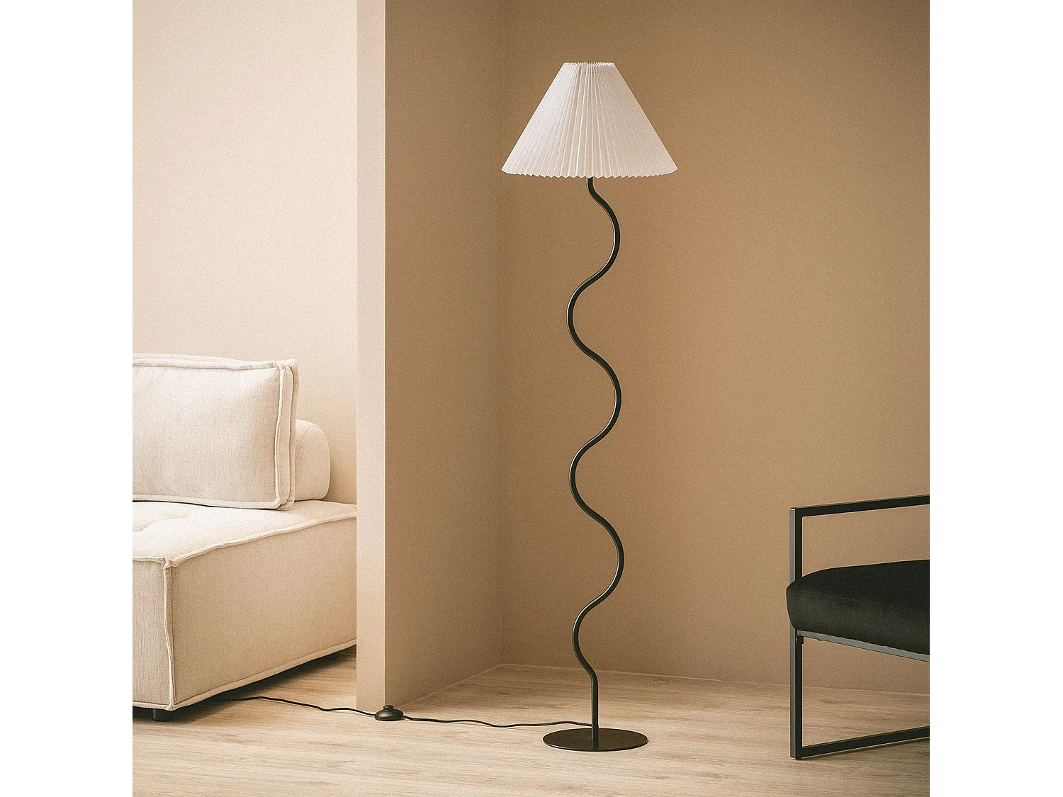 Lampada da Terra Metallo Denahi Bianco