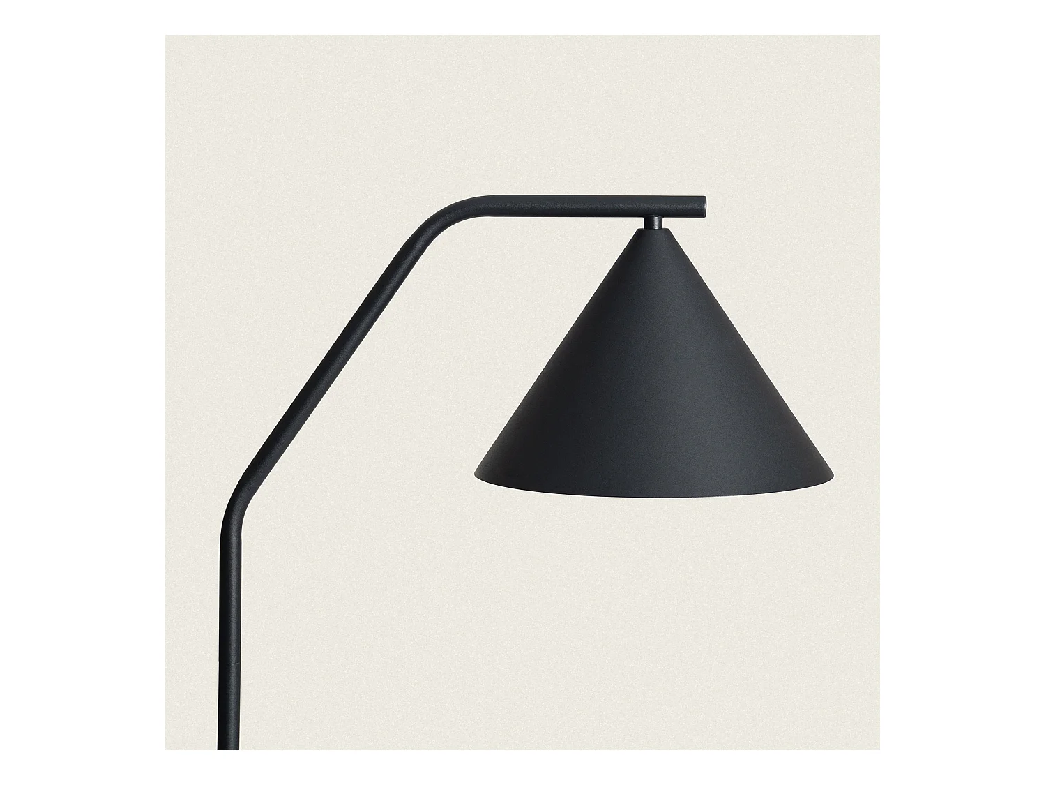 Lampadaire LED 8W Métal Elise Noir