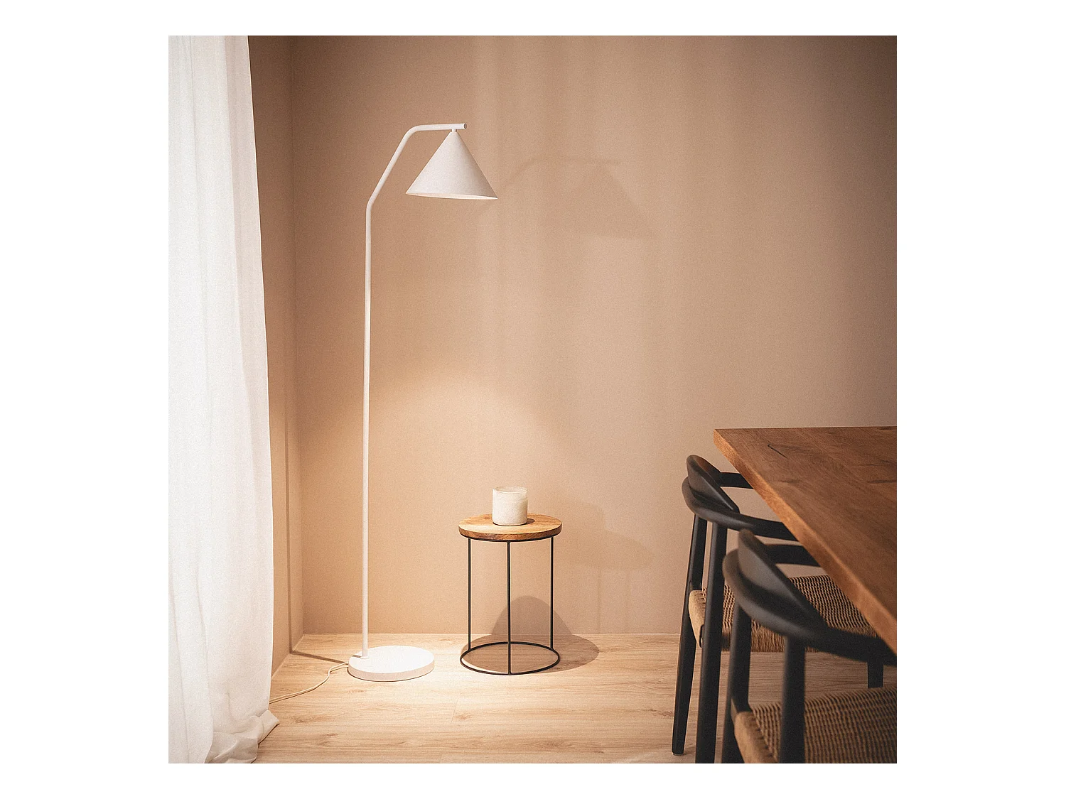 Lampadaire LED 8W Métal Elise Noir