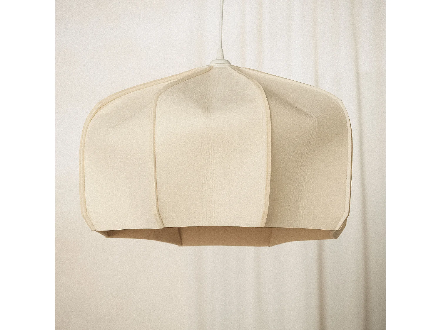 Suspension Feutre Azalea M