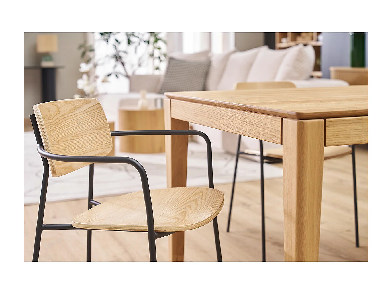 Chaises en bois clair chêne et métal noir (lot de 2) SUSAN