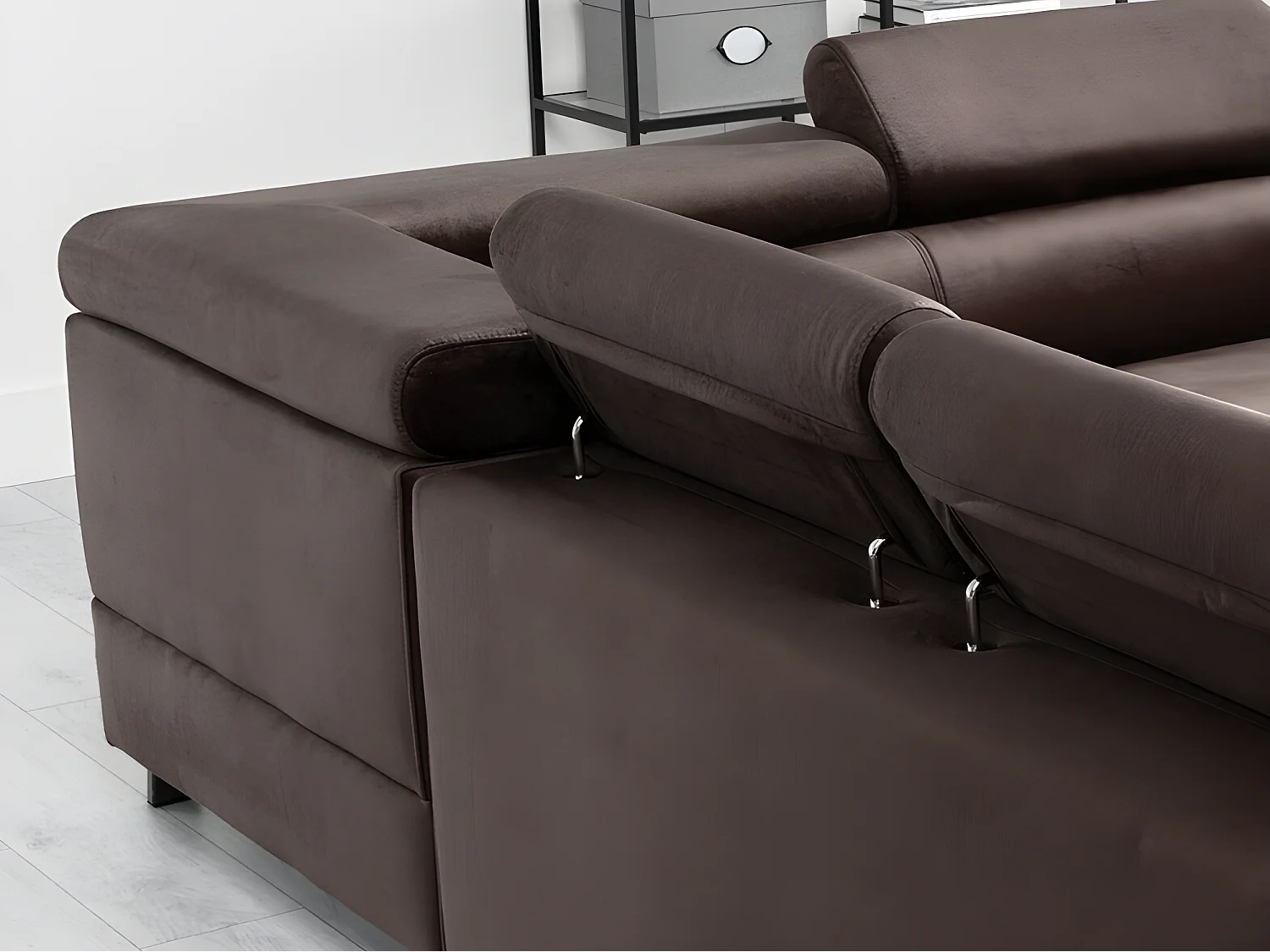 Canapé d'angle convertible - KARL VELOURS - en tissu prestige - 5 places, chocolat, angle gauche (vu de face)