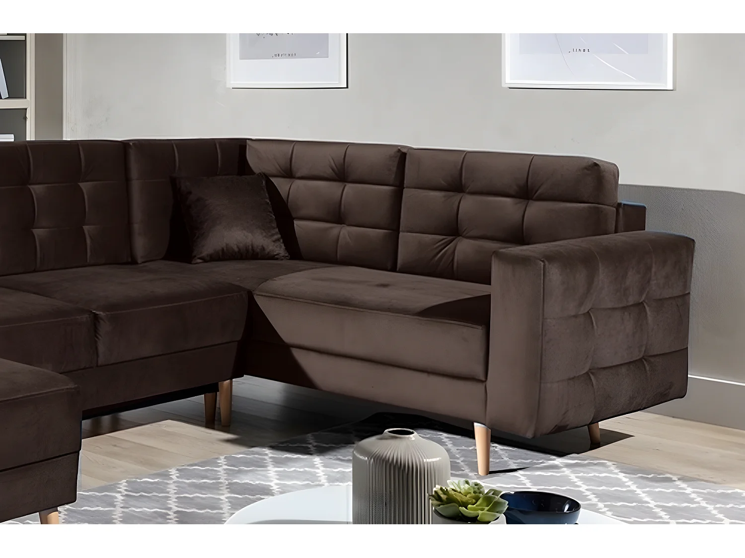 Canapé panoramique convertible - ASMA VELOURS - en tissu de qualité 5 places, marron foncé, méridienne à gauche et angle à droite (vu de face)