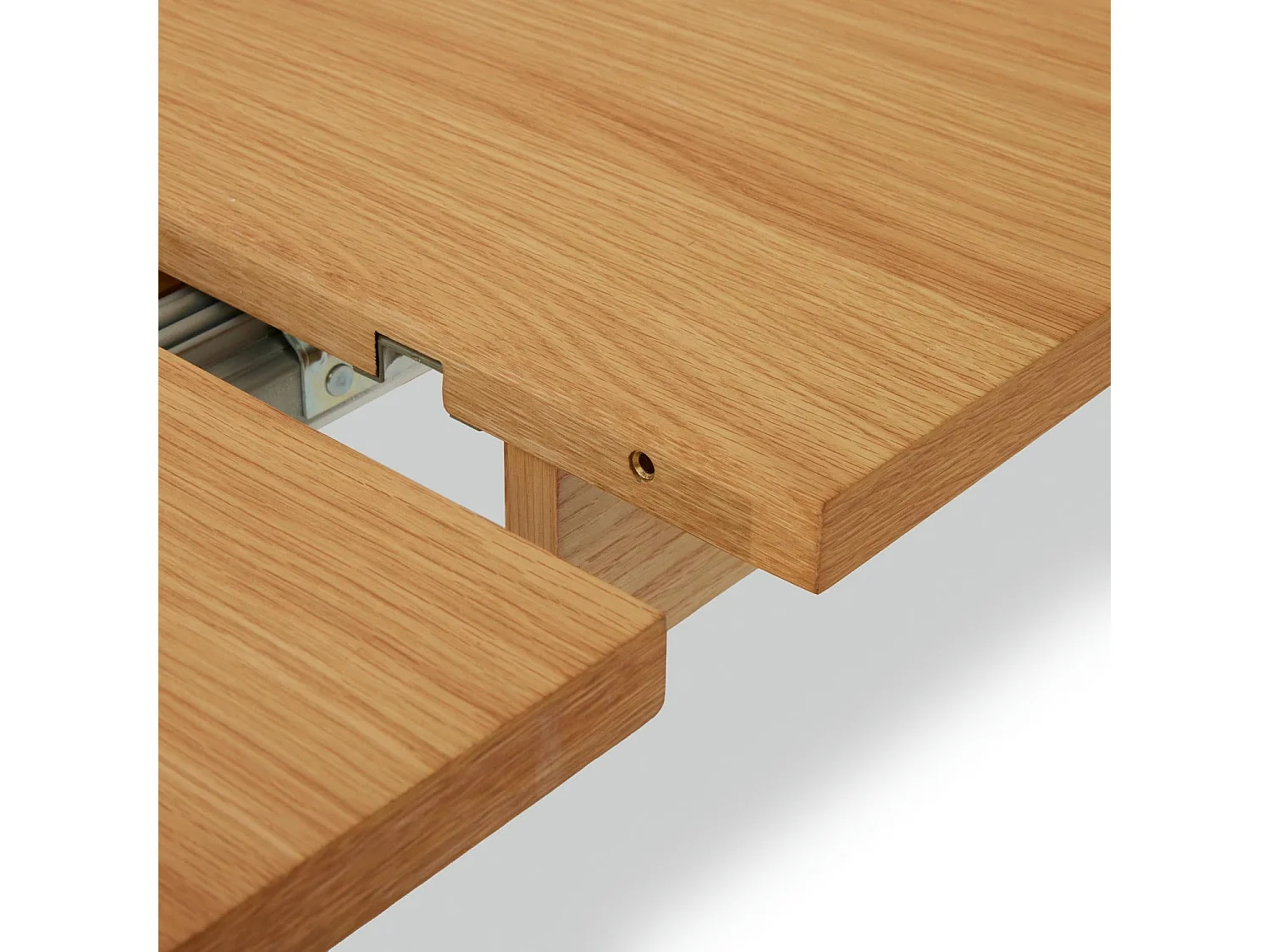 Rechthoekige Uitschuifbare eettafel Nyborg - 6 à 8 personen- MDF & eiken fineer - Natuurlijk olie