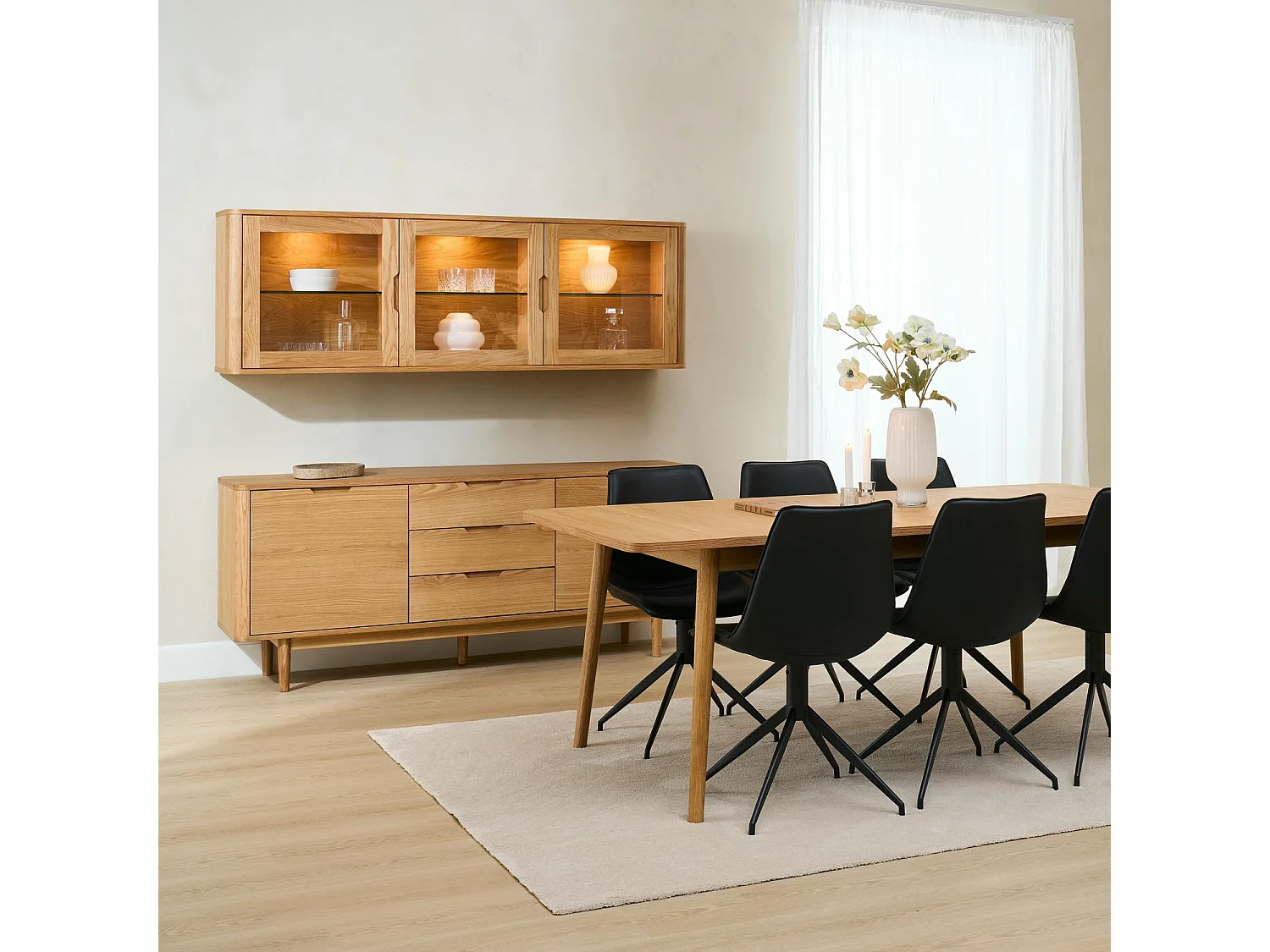 Buffet Nyborg avec 2 portes et 3 tiroirs - Chêne massif et MDF - huile naturelle