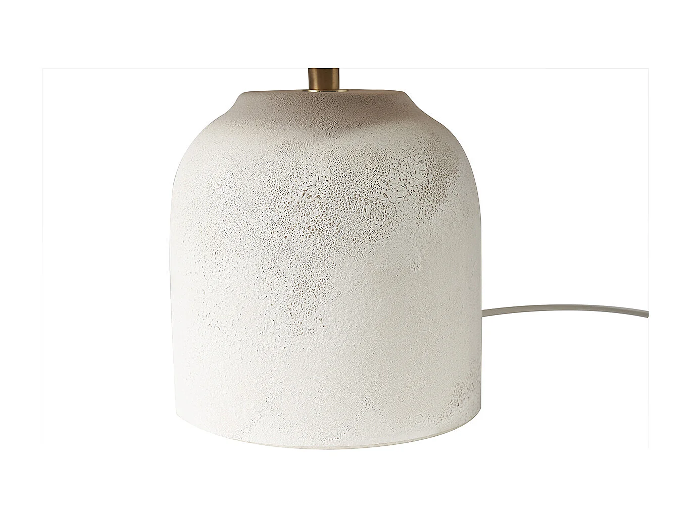 Lampe à poser blanche en céramique effet pierre et abat-jour en raphia H35 cm ROCHA