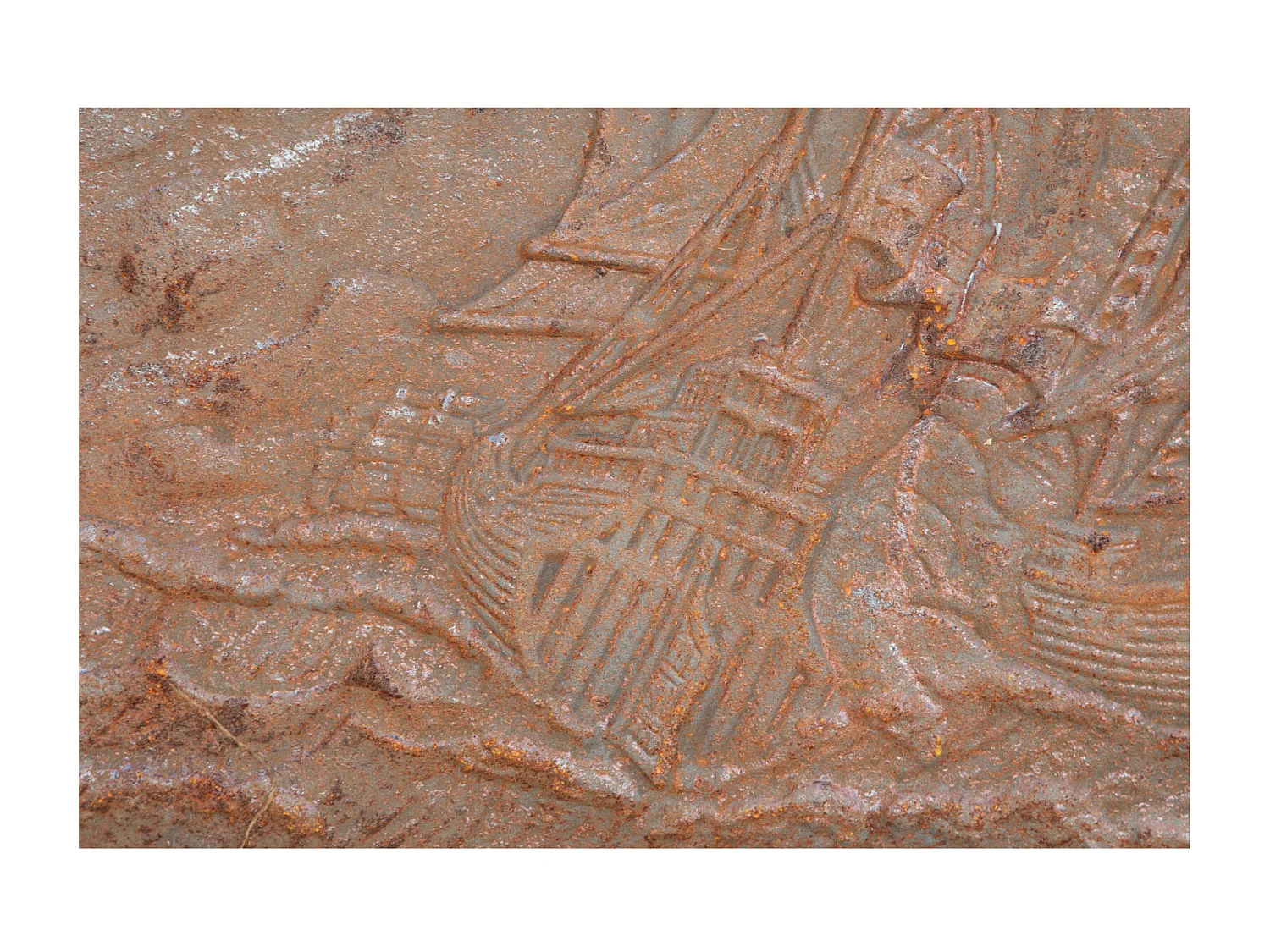 Biscottini Plaque de Cheminée - Finition Fonte - Vintage - Décorative - Brasero - Extérieur - Mobilier de Jardin - Salon - 102x2,5x75cm