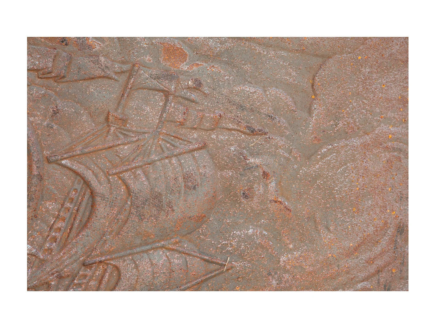 Biscottini Plaque de Cheminée - Finition Fonte - Vintage - Décorative - Brasero - Extérieur - Mobilier de Jardin - Salon - 102x2,5x75cm