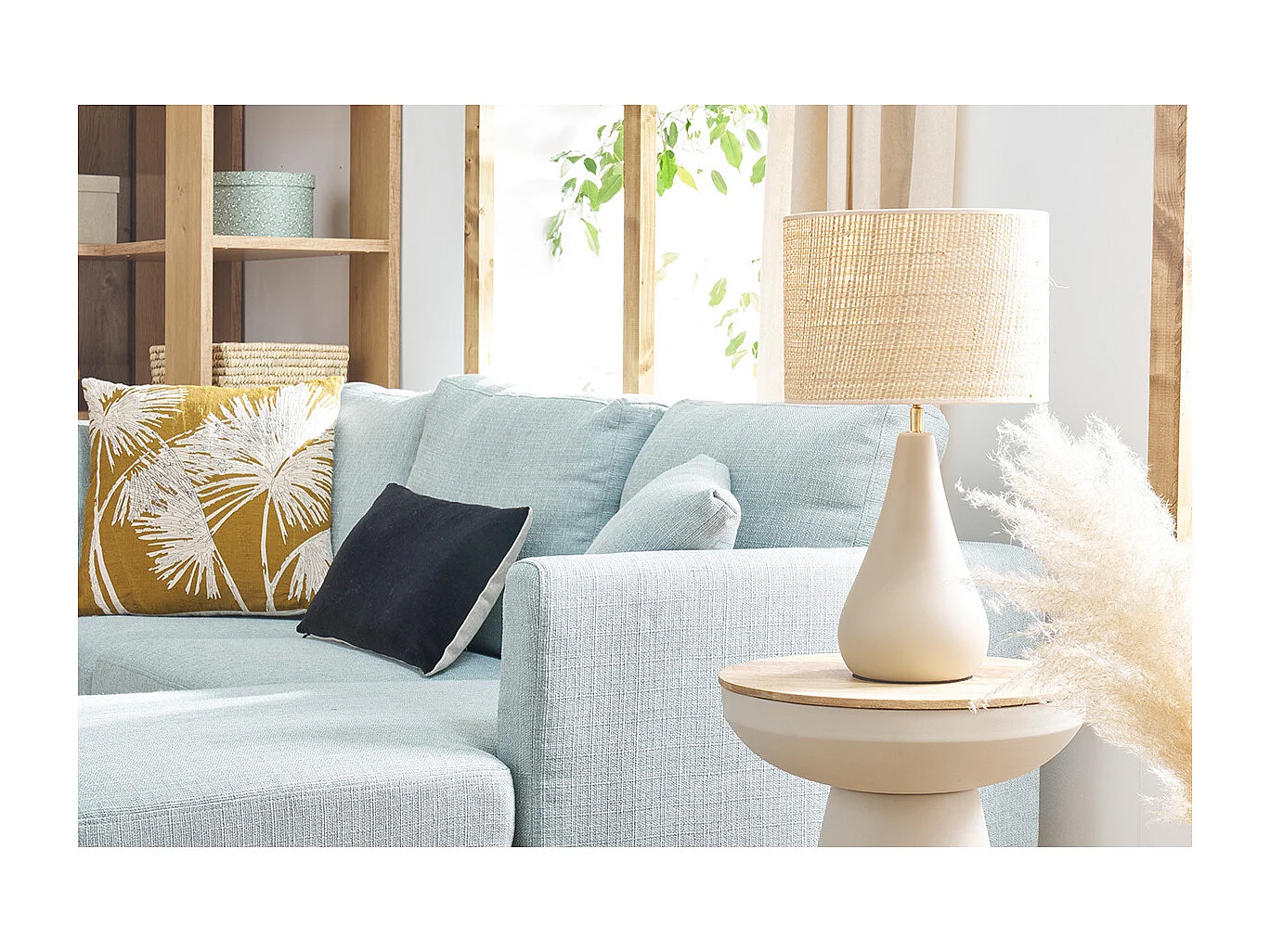 Lámpara de mesa de cerámica color topo mate con pantalla de rafia 49 cm PYRUS