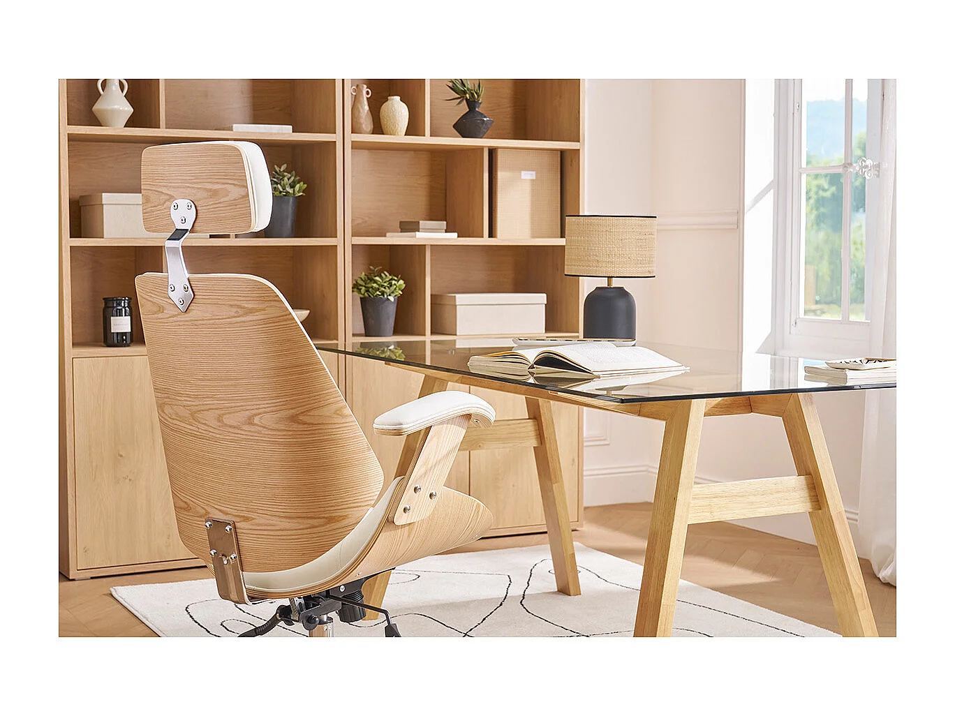 Fauteuil de bureau de direction design blanc, bois clair et acier chromé MUSK