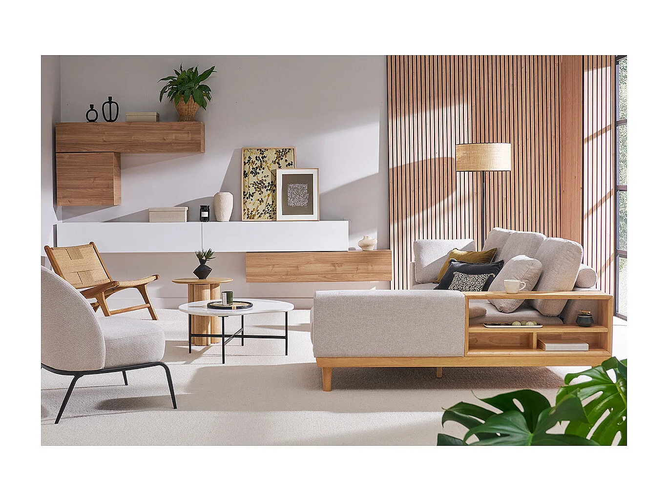 Mesa de centro de diseño de mármol blanco y metal negro L80 cm SASSO