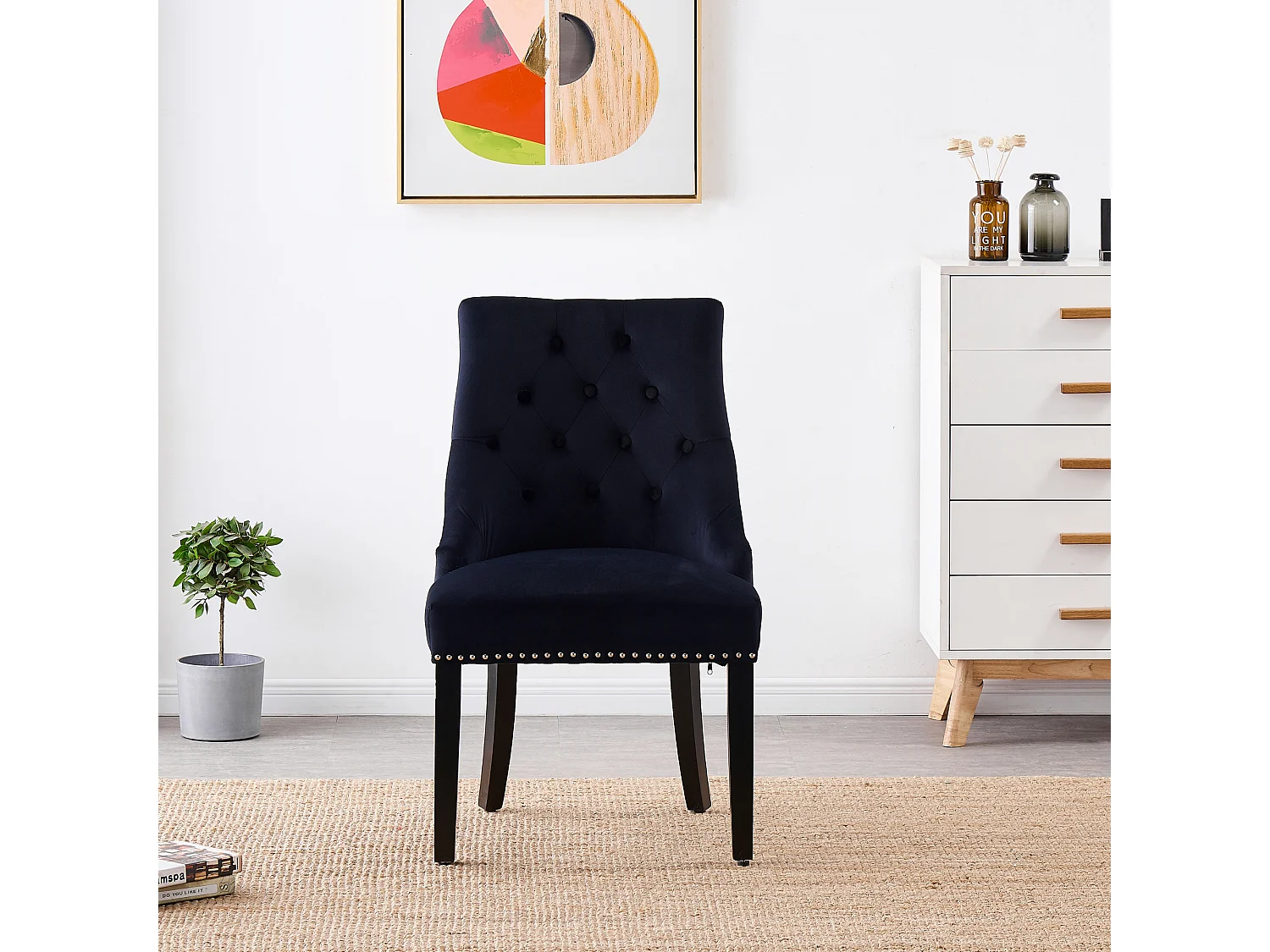 Einzelner Windsor-Esszimmerstuhl – Plüsch-Samtpolsterung und stabile Beine aus Massivholz – perfekt für Ihr Esszimmer und Wohnzimmer – Schwarz