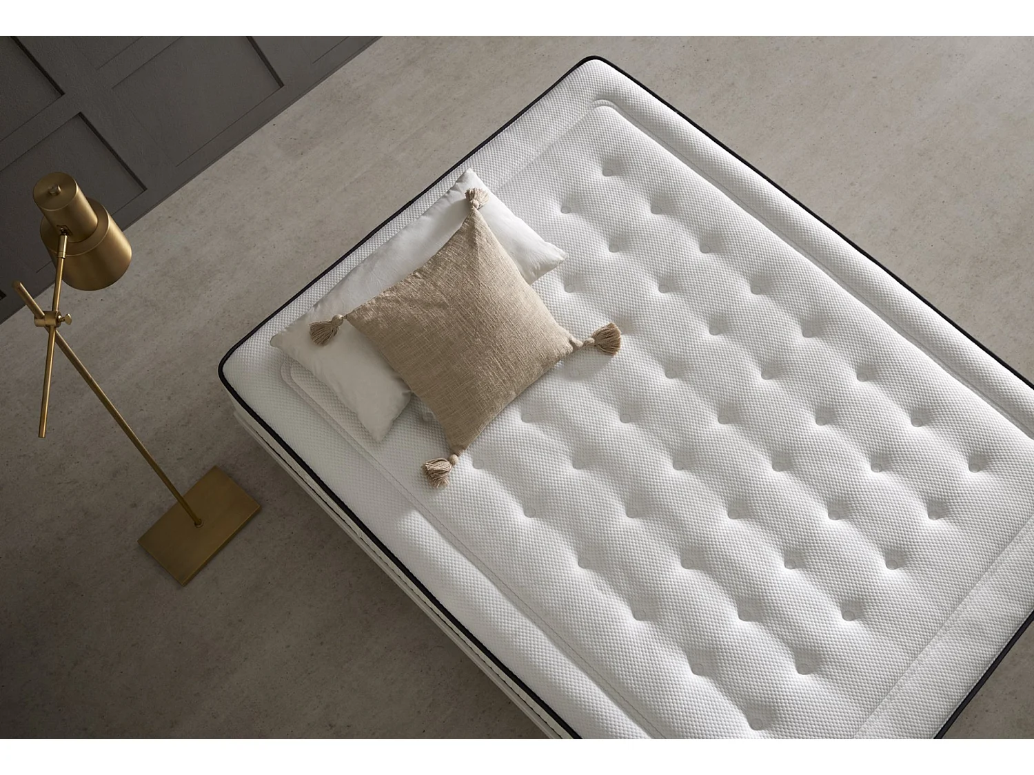 Matelas 160x190 mousse a mémoire de forme SIMPUR EXCLUSIVE SPORT | épaisseur +/- 30 cm | avec visco hr haute densité | soutien semi-ferme